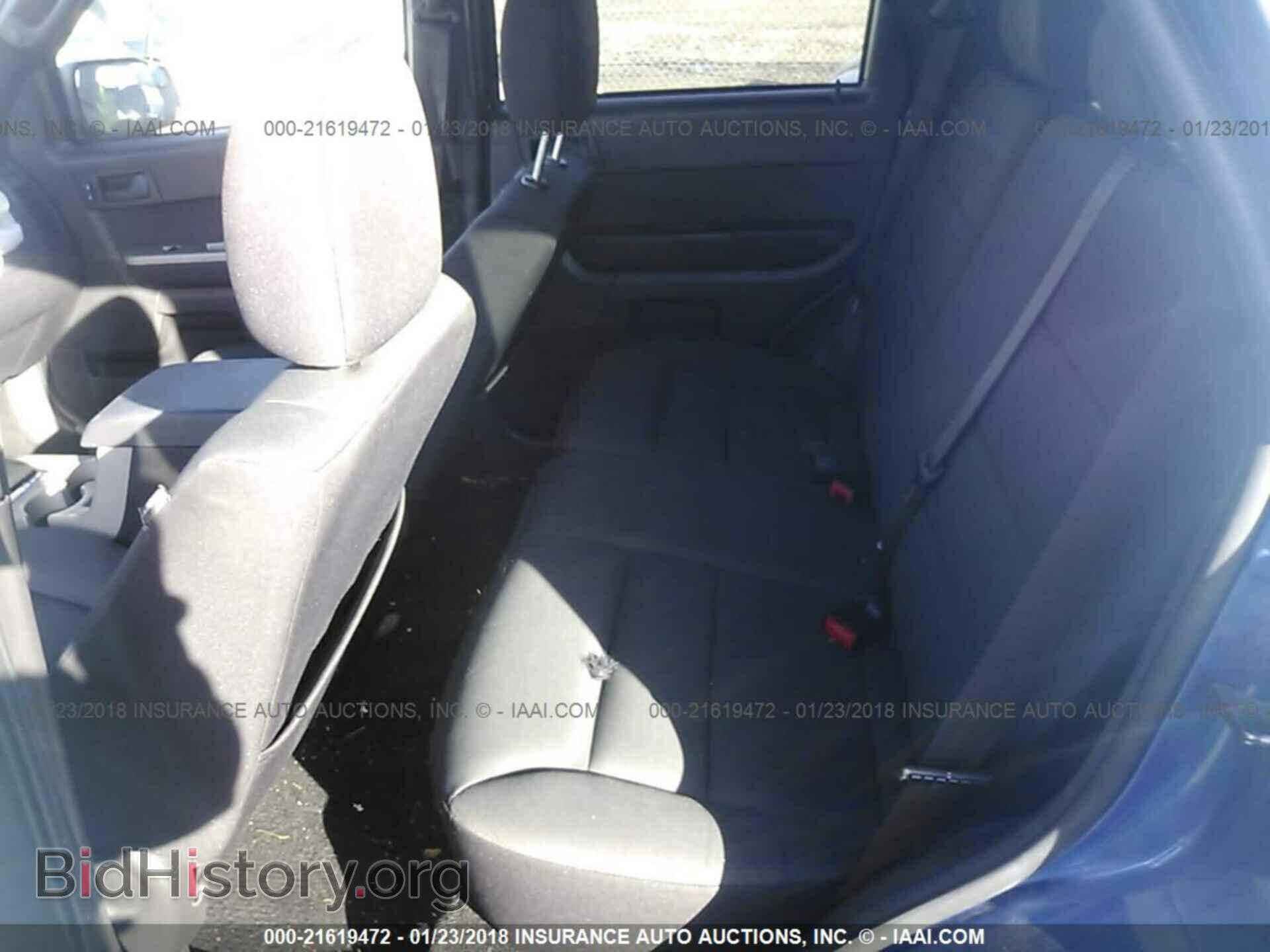 2011 Ford Escape - VIN: 1FMCU0DG9BKB95009 - Фото 8