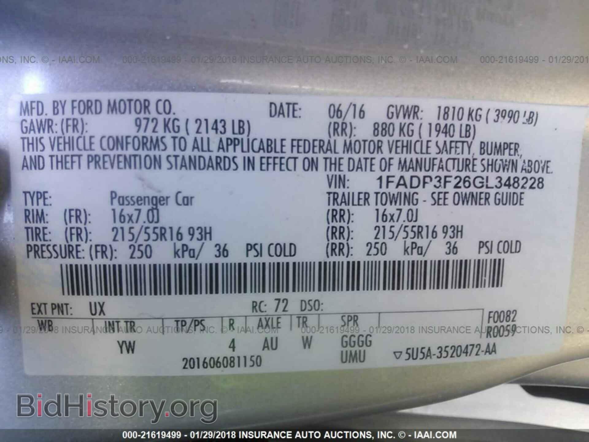 2016 Ford Focus - VIN: 1FADP3F26GL348228 - Photo 9