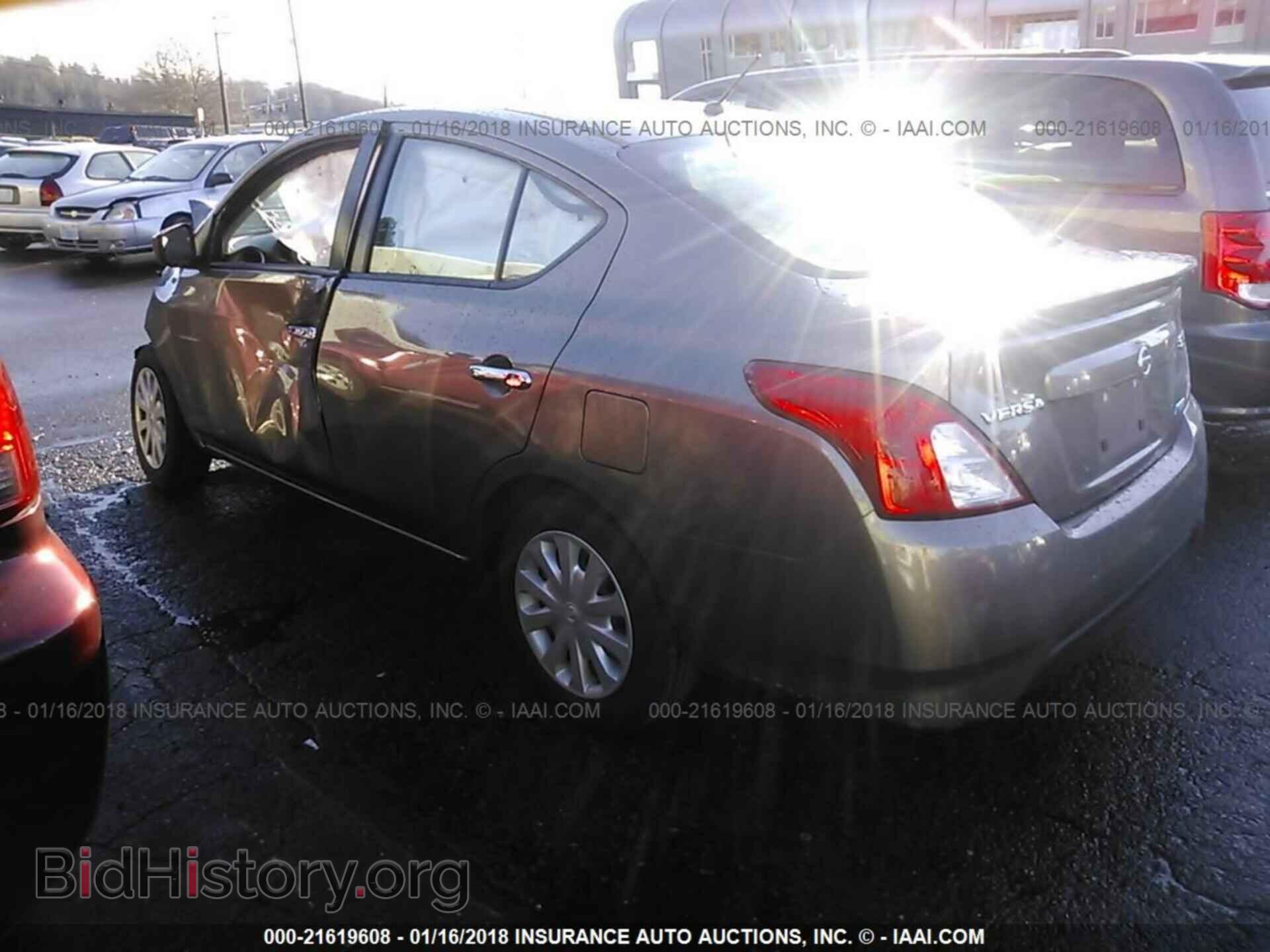 2016 Nissan Versa - VIN: 3N1CN7AP4GL897908 - Фото 3