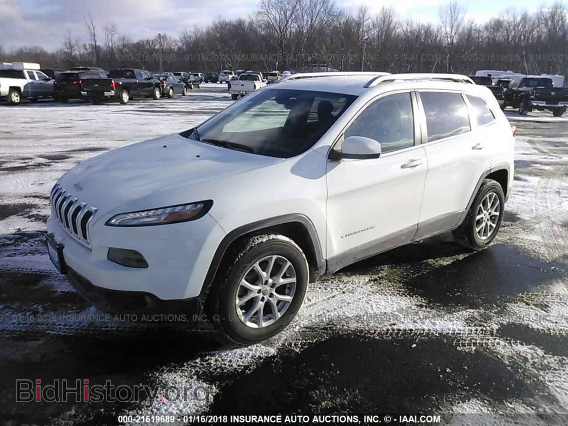 2015 Jeep Cherokee - VIN: 1C4PJMCS0FW652641 - Photo 2