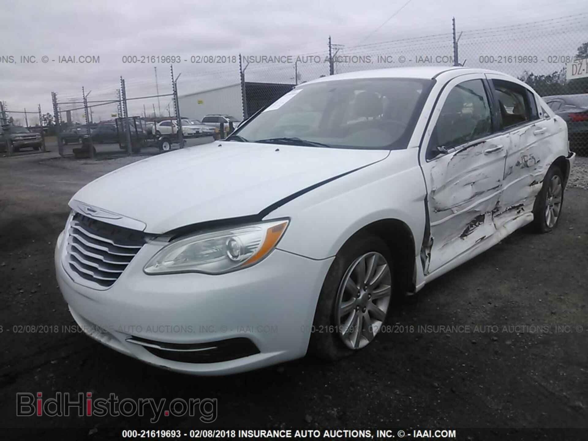 2012 Chrysler 200 - VIN: 1C3CCBBB0CN154962 - Фото 2
