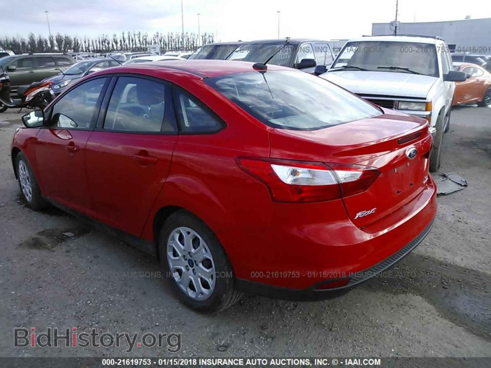 2012 Ford Focus - VIN: 1FAHP3F20CL370883 - Фото 3