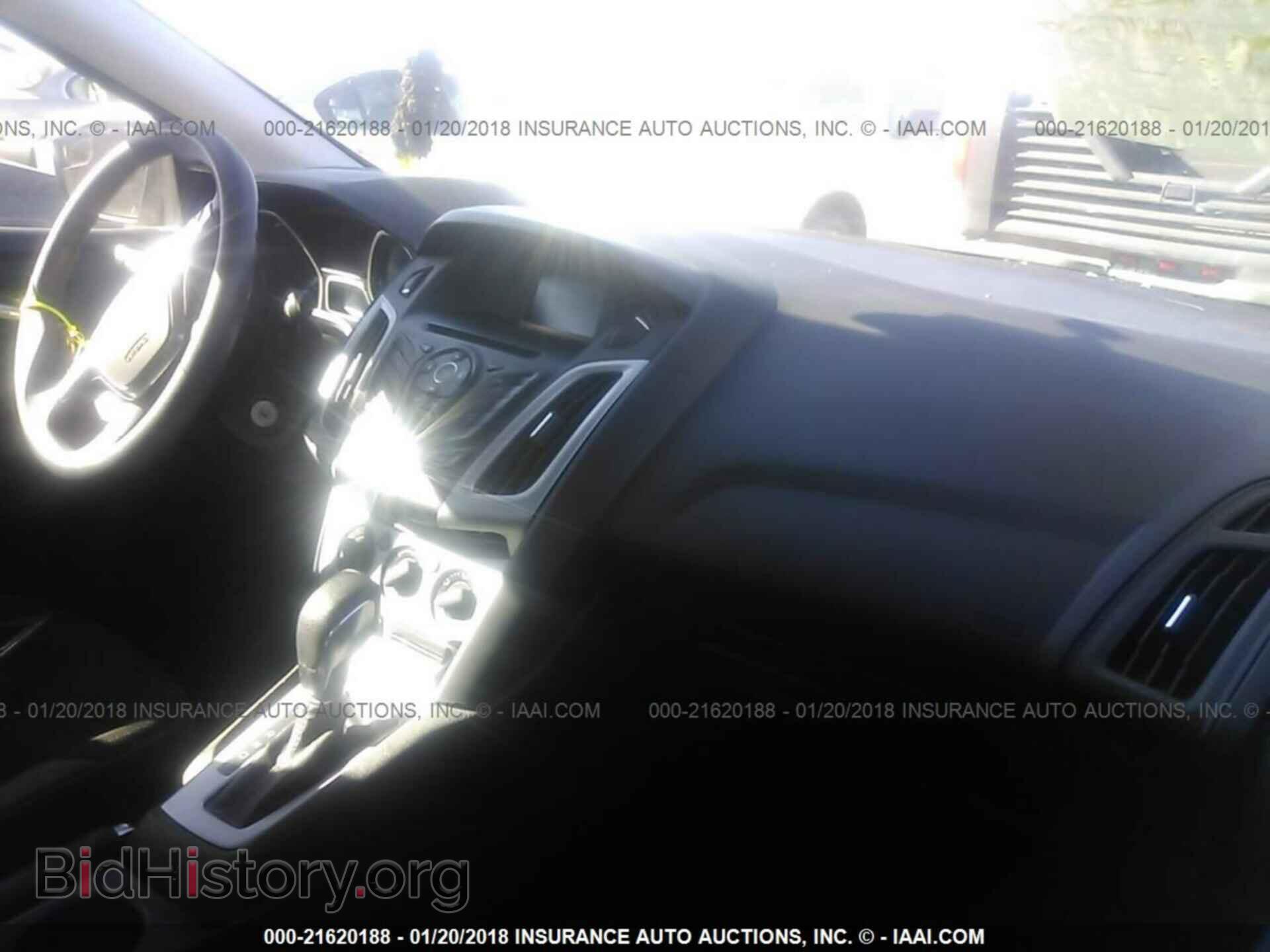 2014 Ford Focus - VIN: 1FADP3F22EL322934 - Photo 5