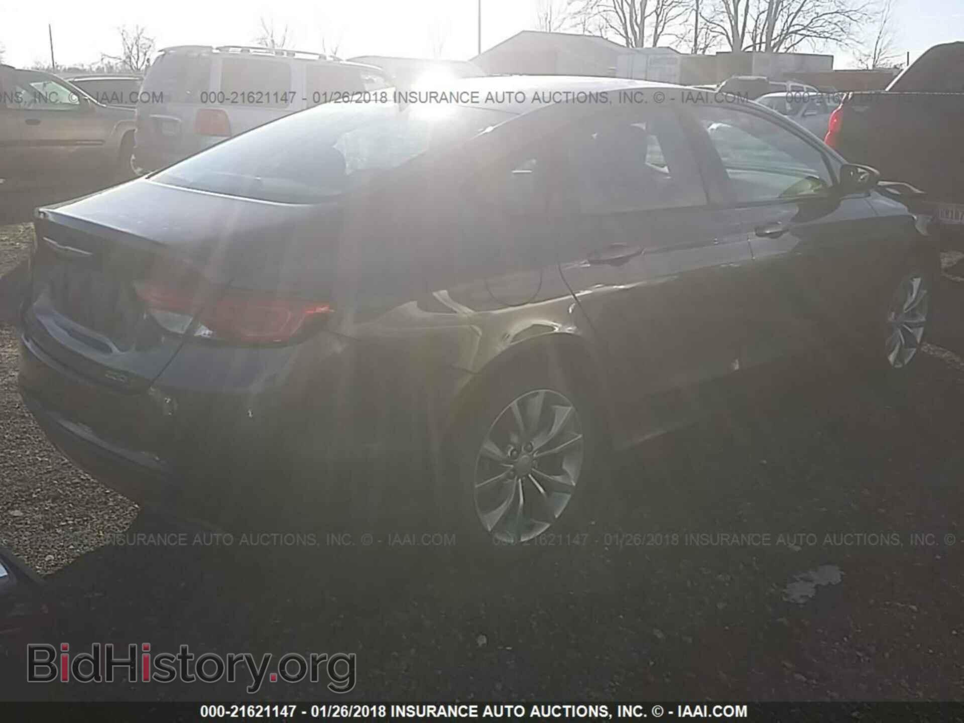 2015 Chrysler 200 - VIN: 1C3CCCBB6FN614068 - Photo 4
