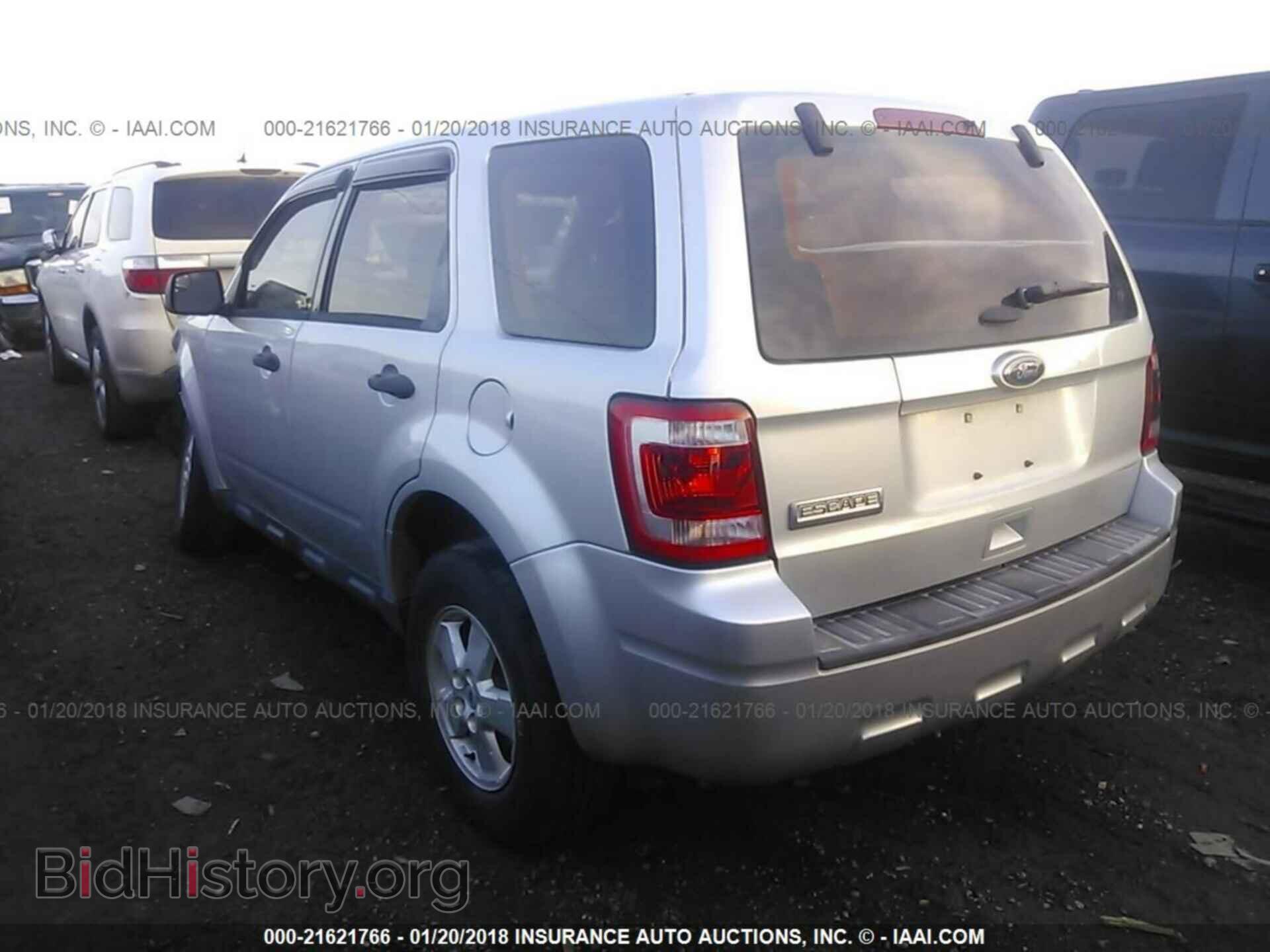 2012 Ford Escape - VIN: 1FMCU0C71CKA49531 - Photo 3