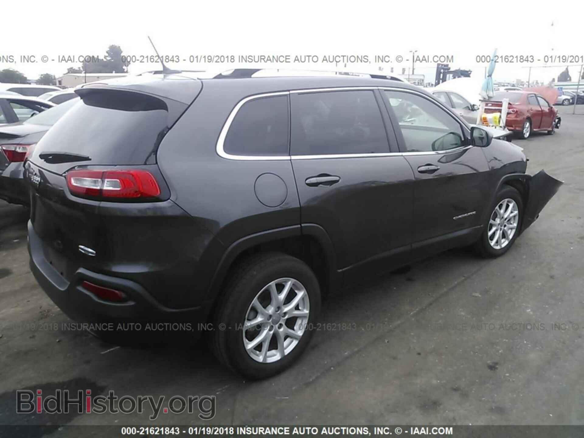 2014 Jeep Cherokee - VIN: 1C4PJLCB1EW222111 - Photo 4