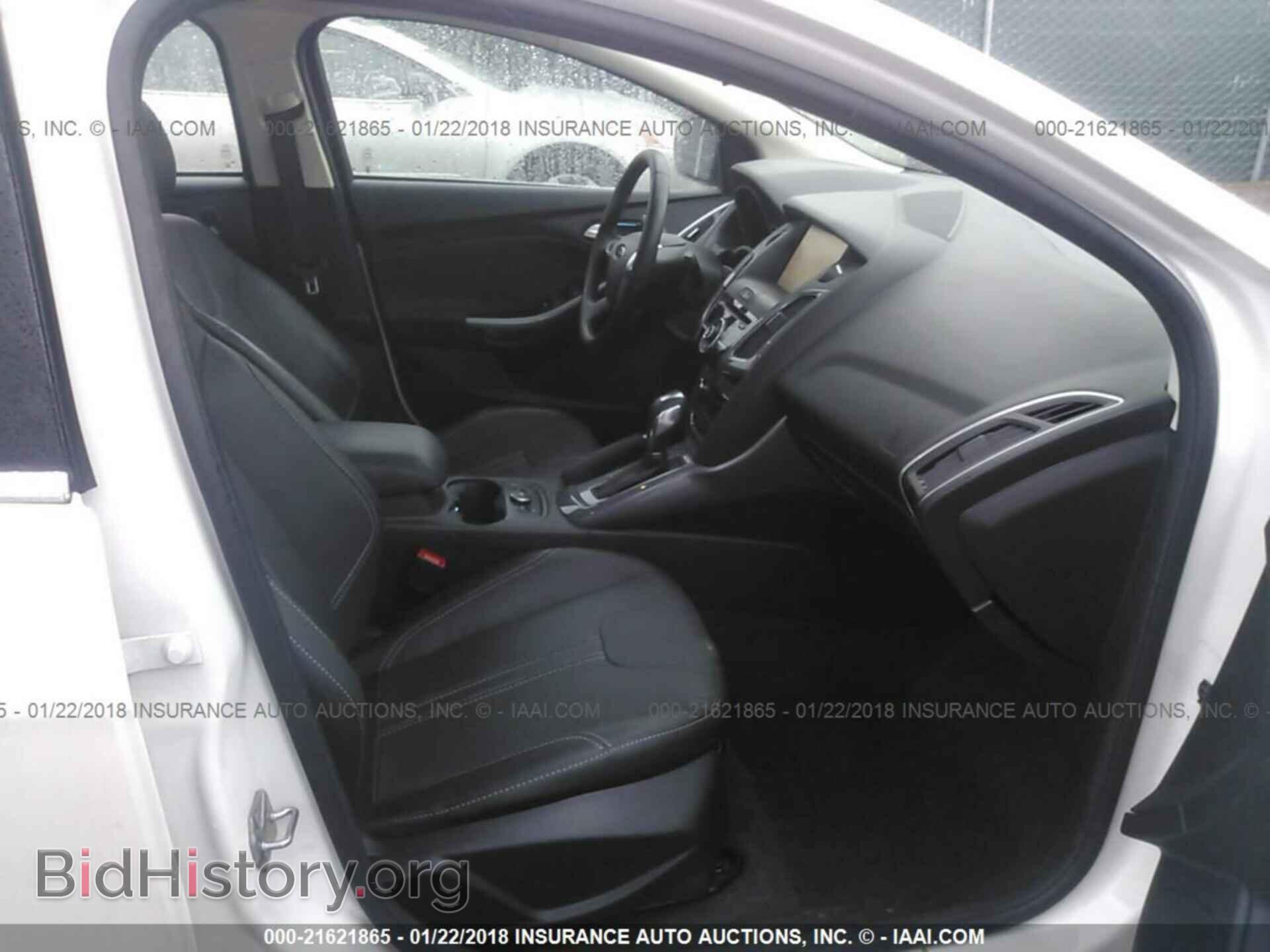 2014 Ford Focus - VIN: 1FADP3J22EL234599 - Photo 5