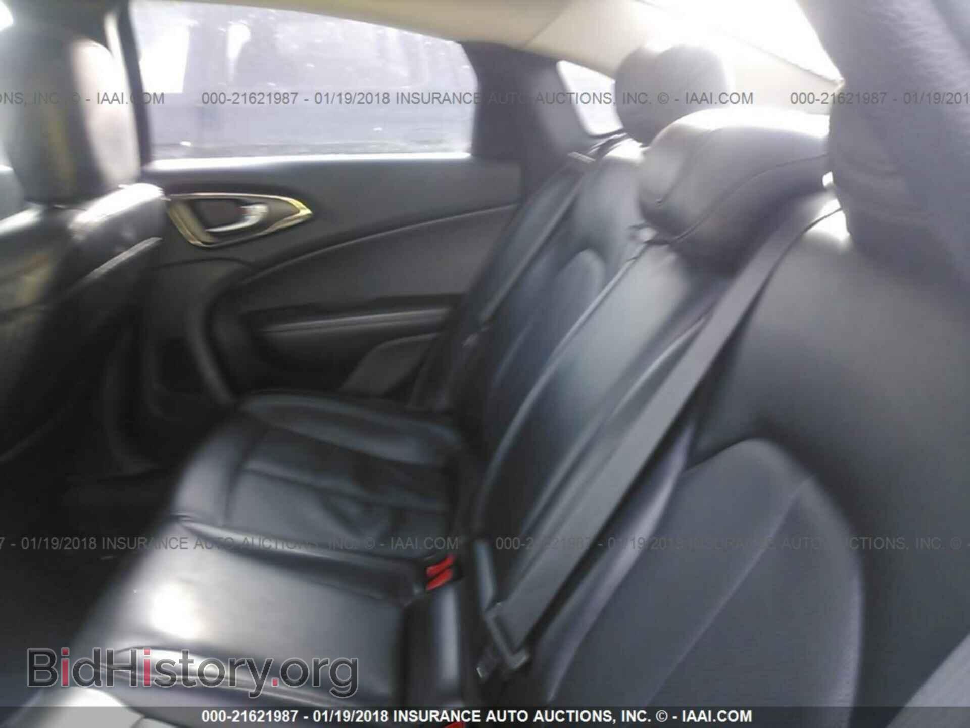 2015 Chrysler 200 - VIN: 1C3CCCCB3FN554877 - Photo 8