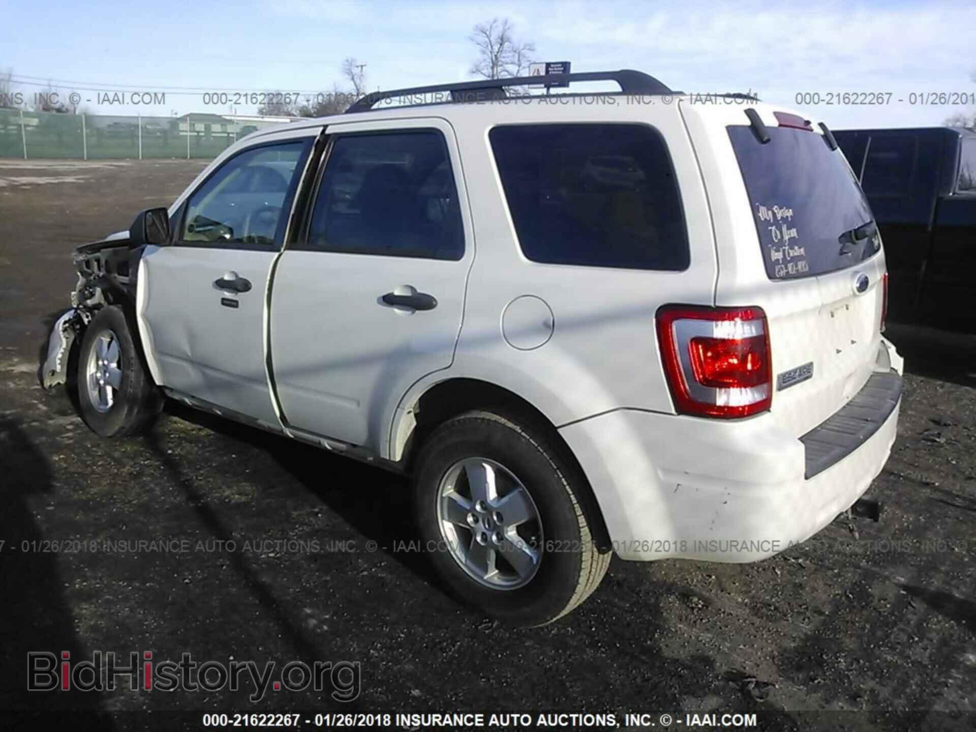 2011 Ford Escape - VIN: 1FMCU0D72BKB88838 - Фото 3