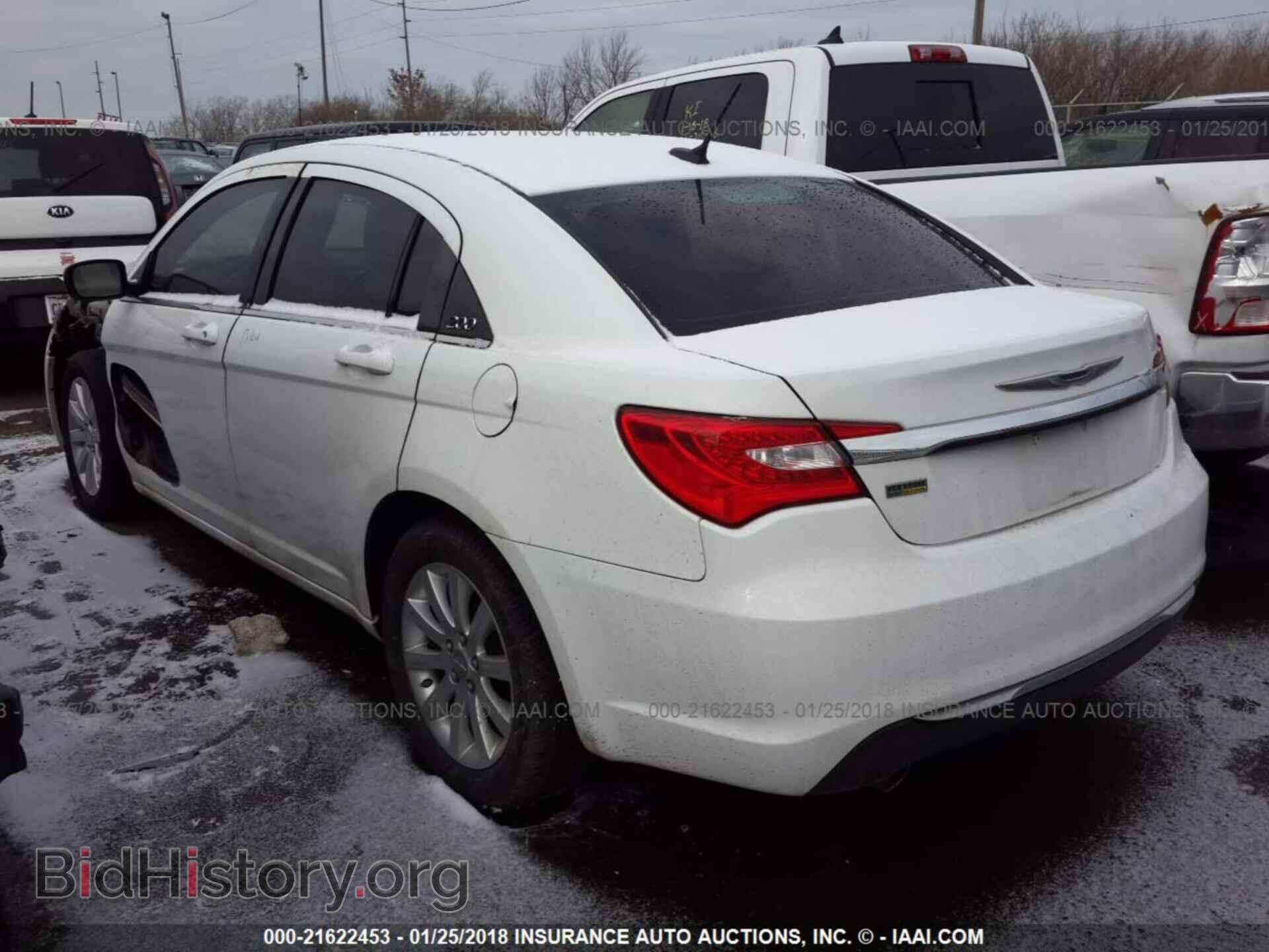 2012 Chrysler 200 - VIN: 1C3CCBBG1CN241927 - Фото 3