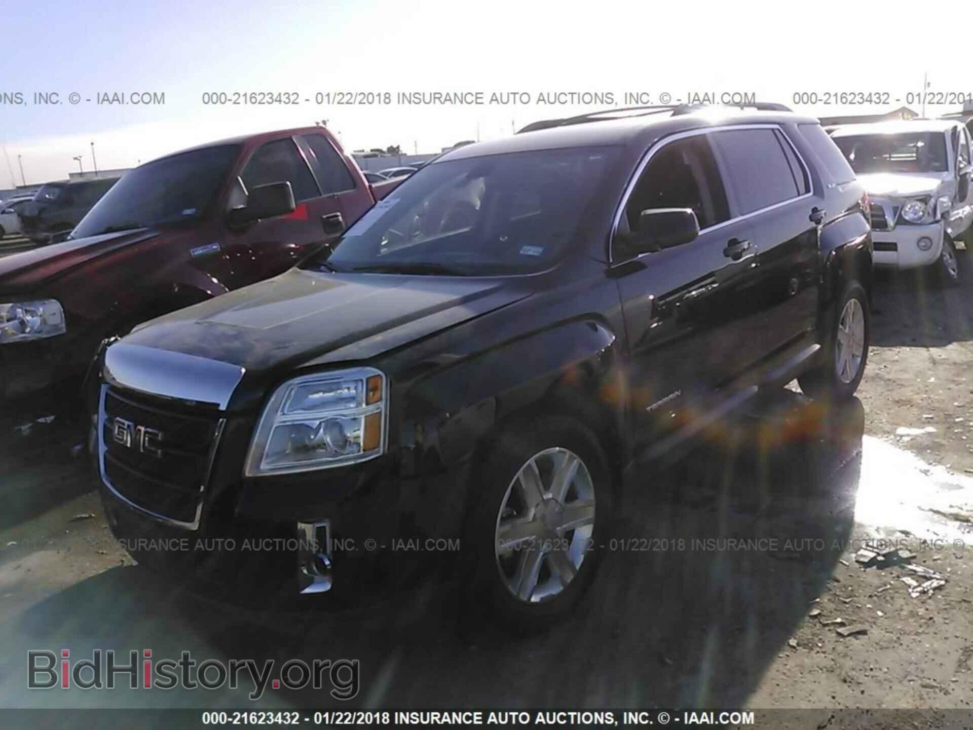 2010 GMC TERRAIN - VIN: 2CTALDEWXA6316664 - Photo 2