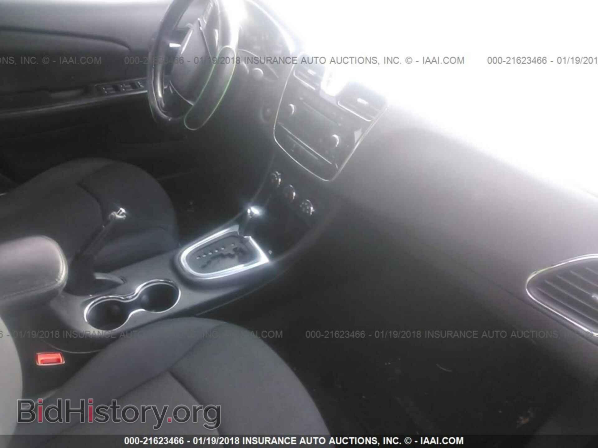 2014 Chrysler 200 - VIN: 1C3CCBAB6EN206535 - Фото 5