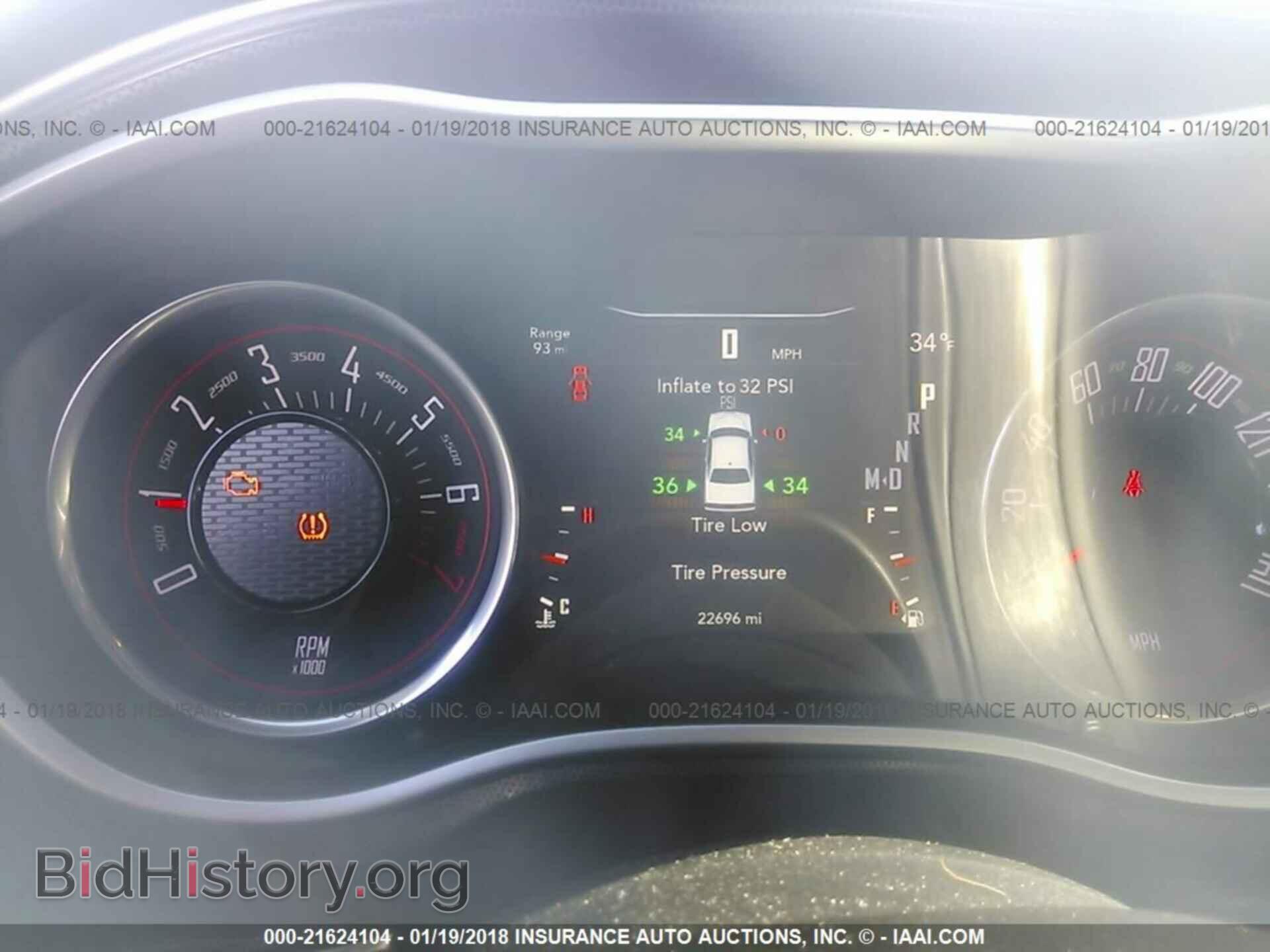 2016 Dodge Challenger - VIN: 2C3CDZAG4GH290335 - Photo 7