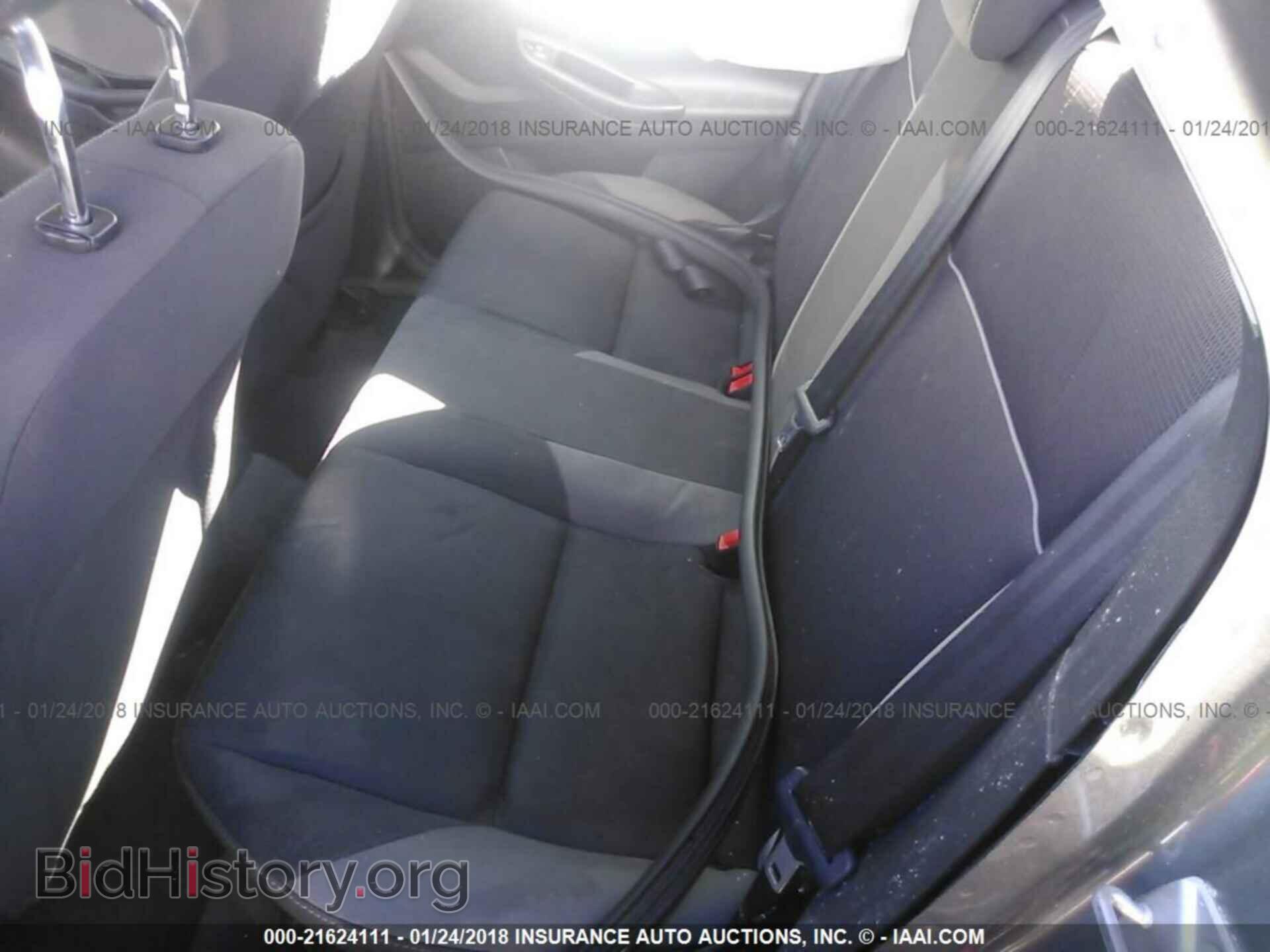 2012 Ford Focus - VIN: 1FAHP3F23CL247188 - Photo 8