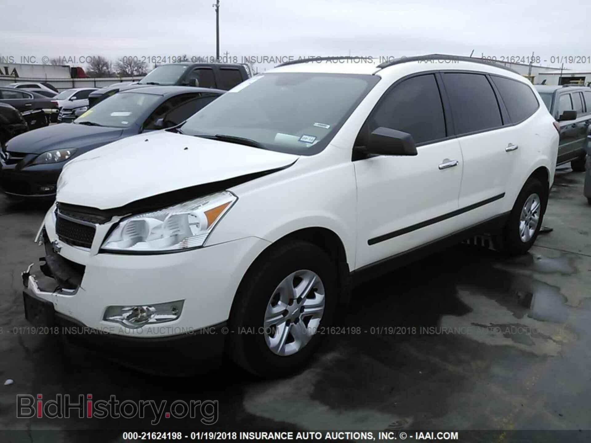 2012 Chevrolet Traverse - VIN: 1GNKRFED6CJ425001 - Фото 2