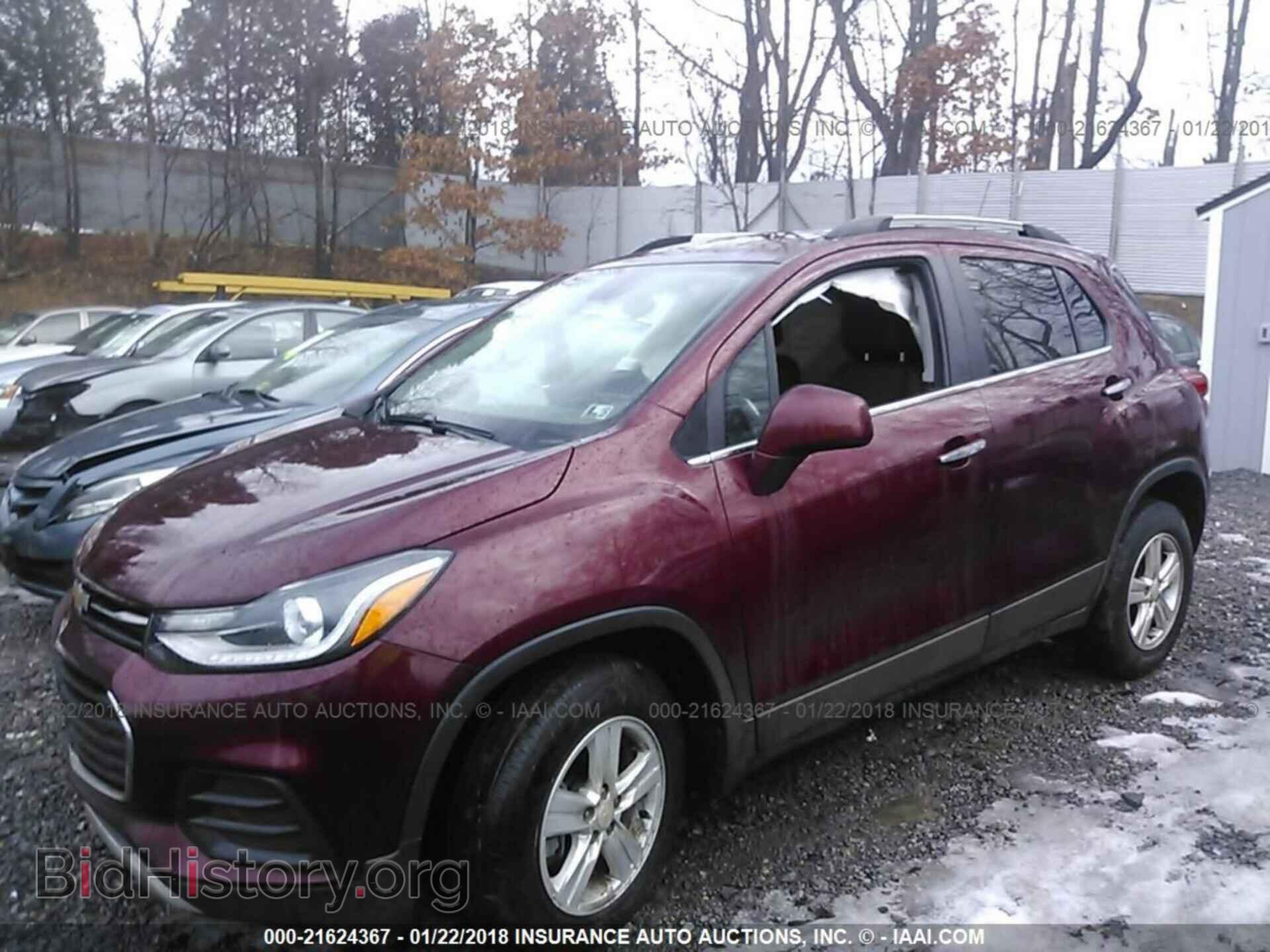 2017 Chevrolet Trax - VIN: 3GNCJPSB7HL236393 - Photo 2