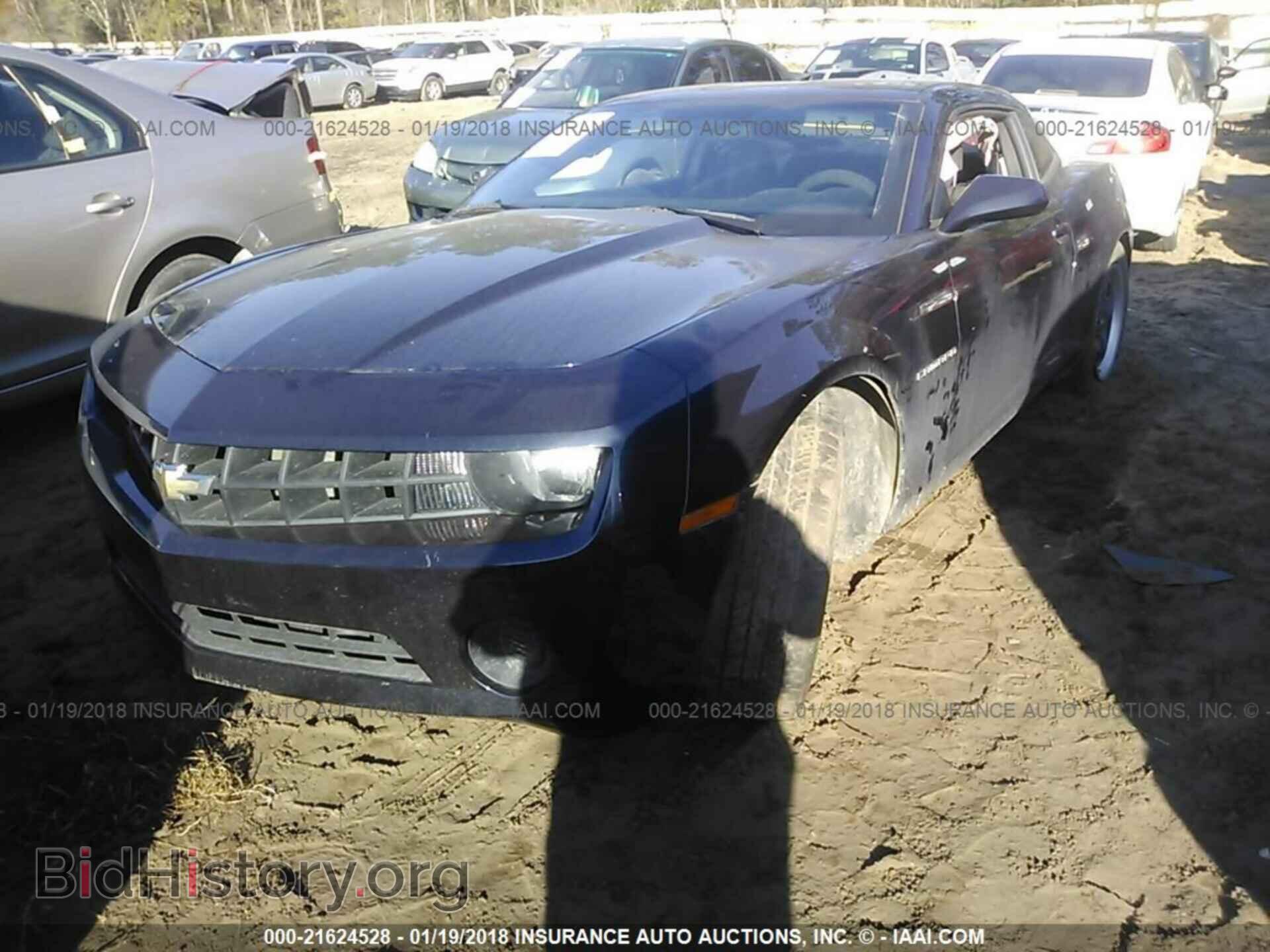 2013 Chevrolet Camaro - VIN: 2G1FE1E39D9186985 - Фото 2