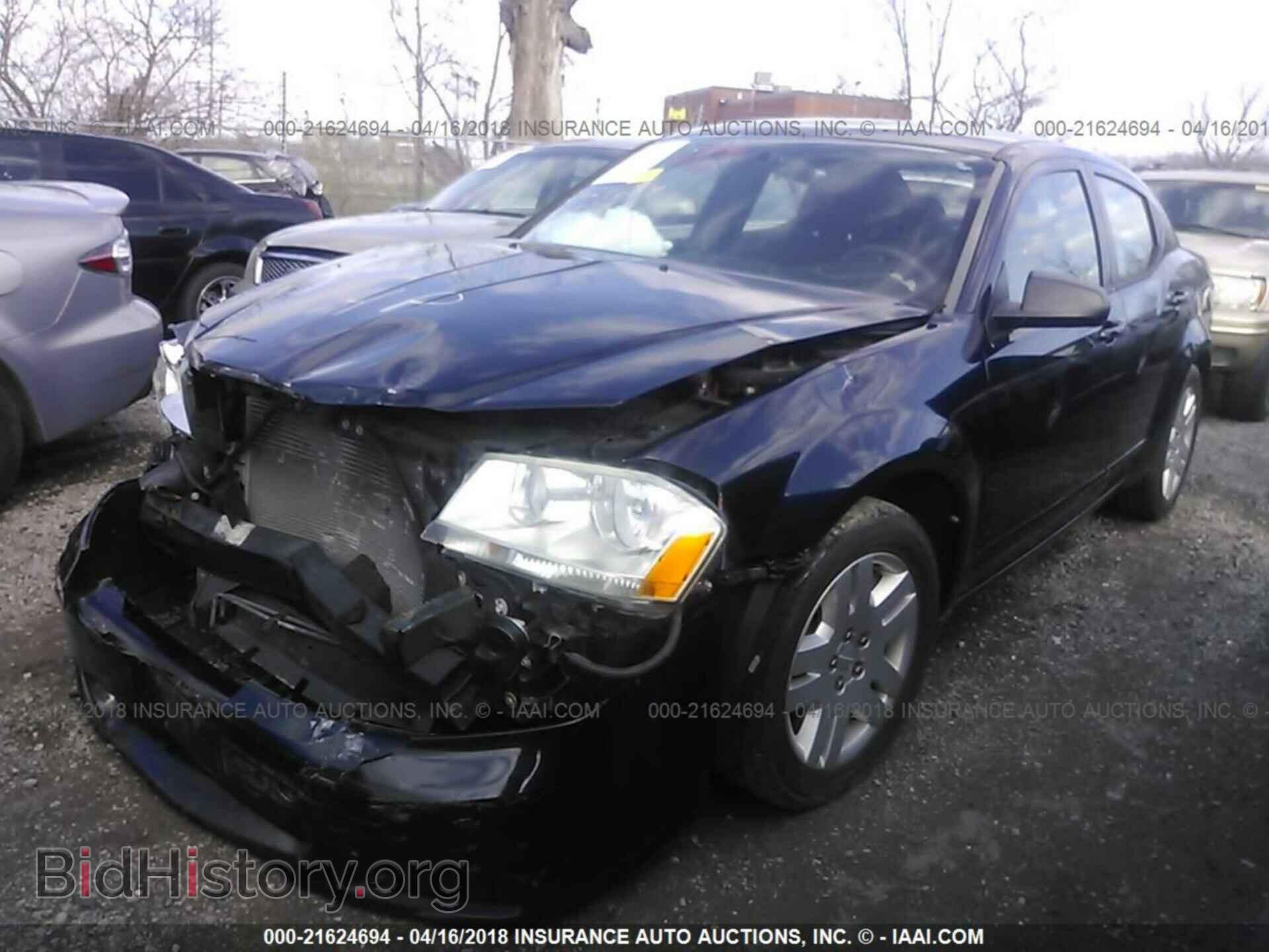 2011 Dodge Avenger - VIN: 1B3BD4FB5BN540724 - Фото 2