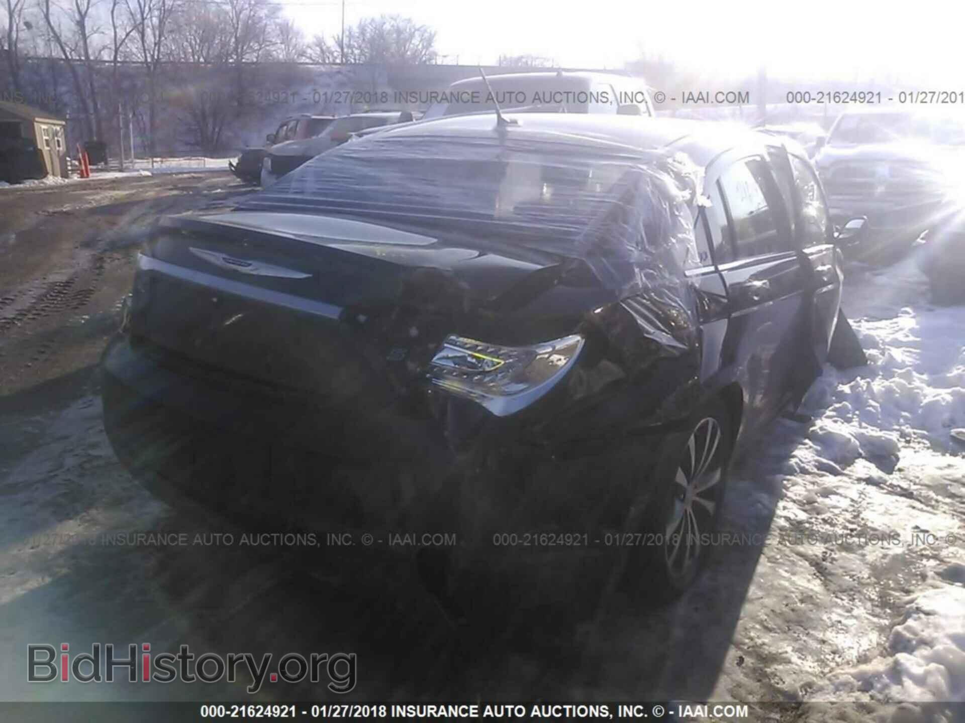 2013 Chrysler 200 - VIN: 1C3CCBBB3DN631790 - Фото 4