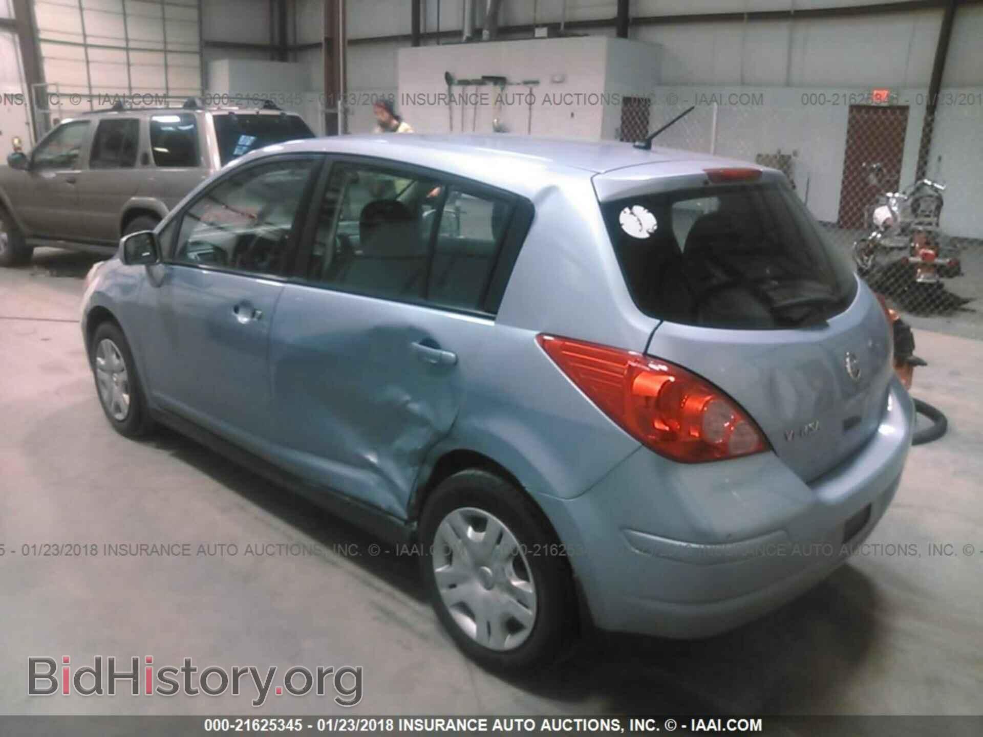 2011 Nissan Versa - VIN: 3N1BC1CP6BL361952 - Photo 3