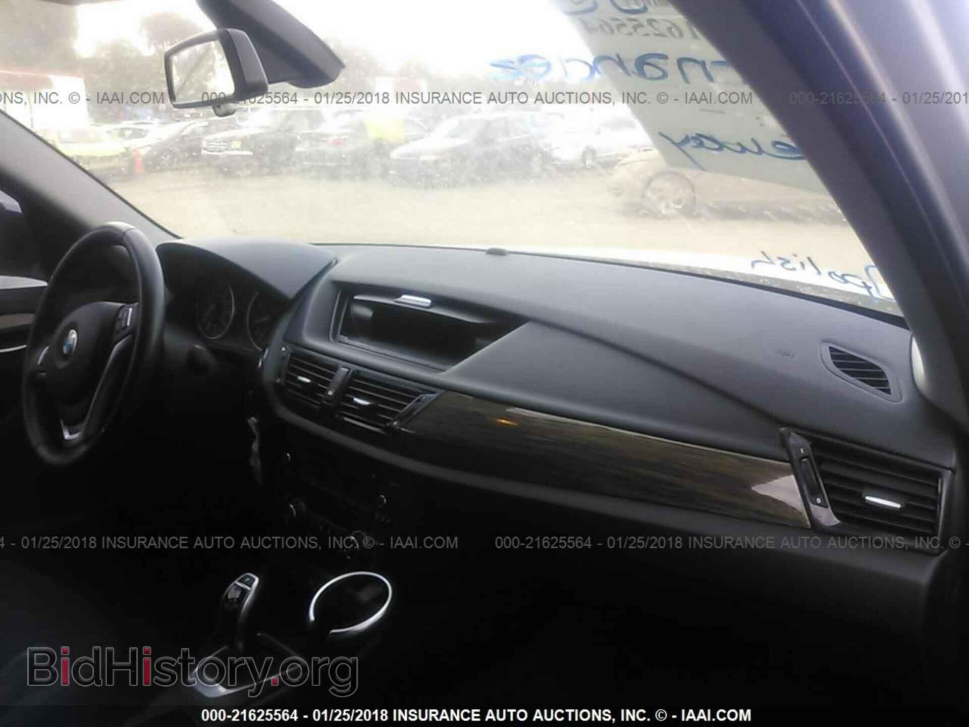 2013 Bmw X1 - VIN: WBAVM1C55DVW44784 - Фото 5