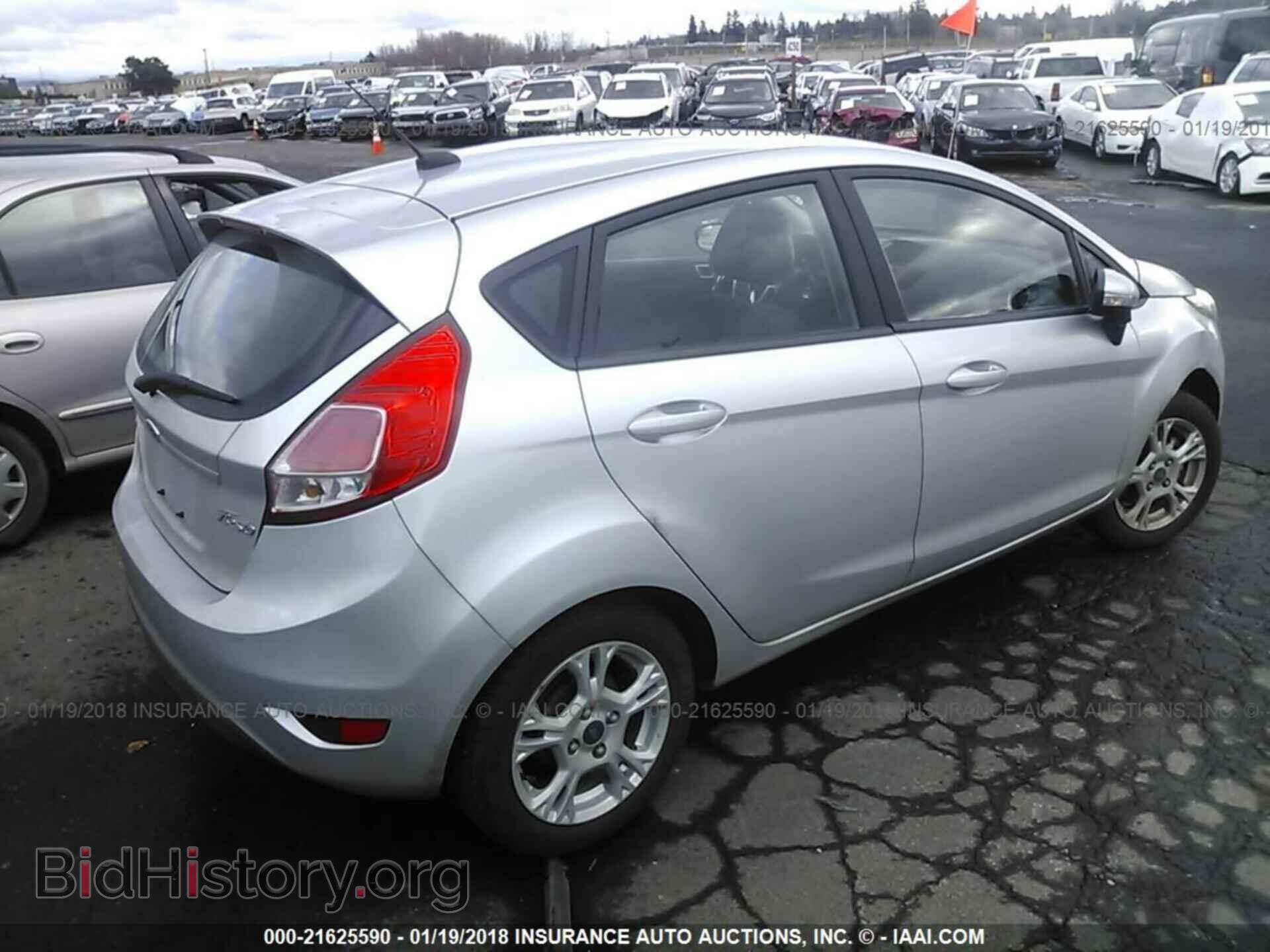 2016 Ford Fiesta - VIN: 3FADP4EJ5GM111758 - Фото 4