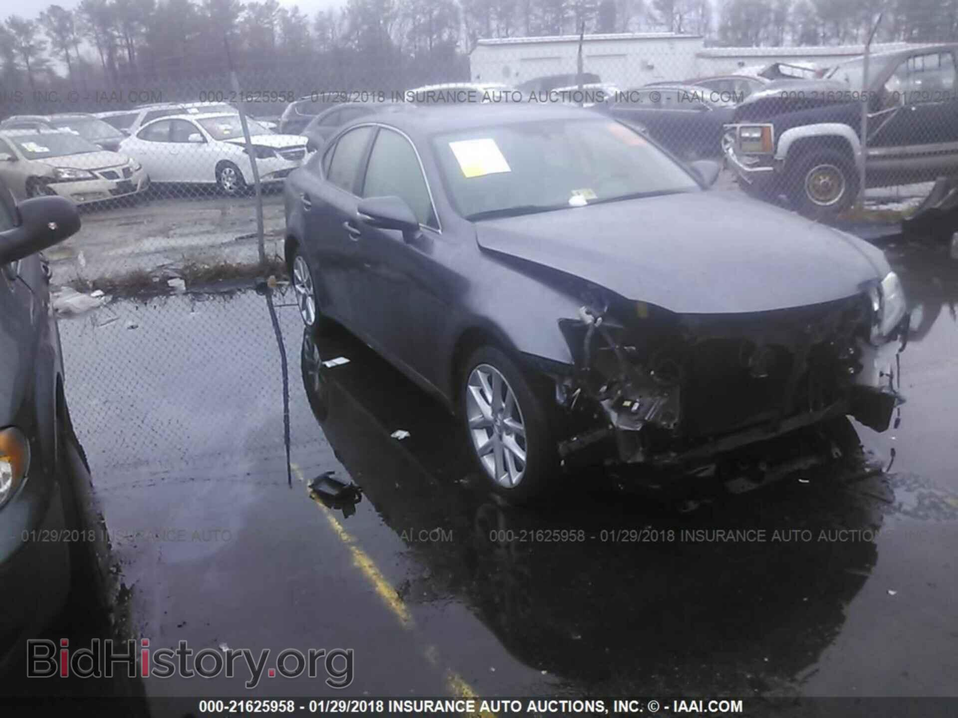 Photo JTHCF5C21C5060400 - Lexus Is 2012