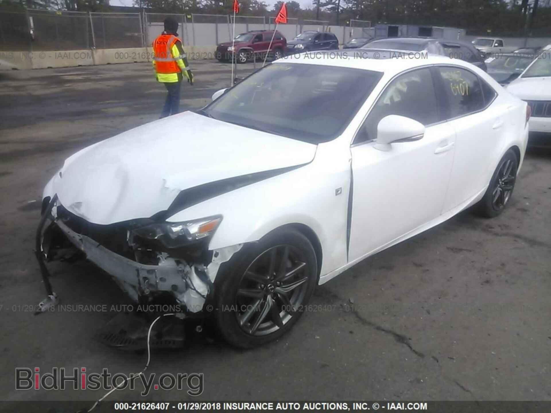 2014 Lexus Is - VIN: JTHCE1D24E5000818 - Photo 2