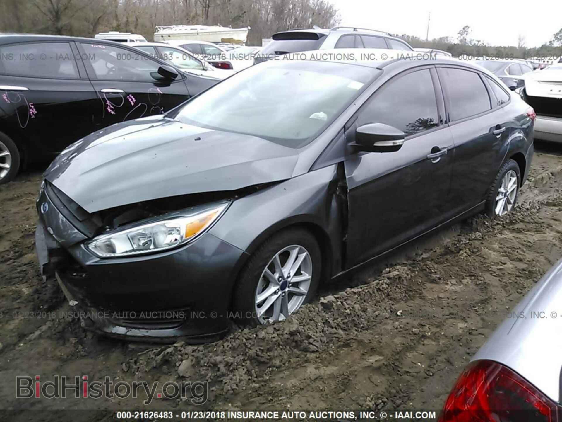 2015 Ford Focus - VIN: 1FADP3F28FL329775 - Photo 2