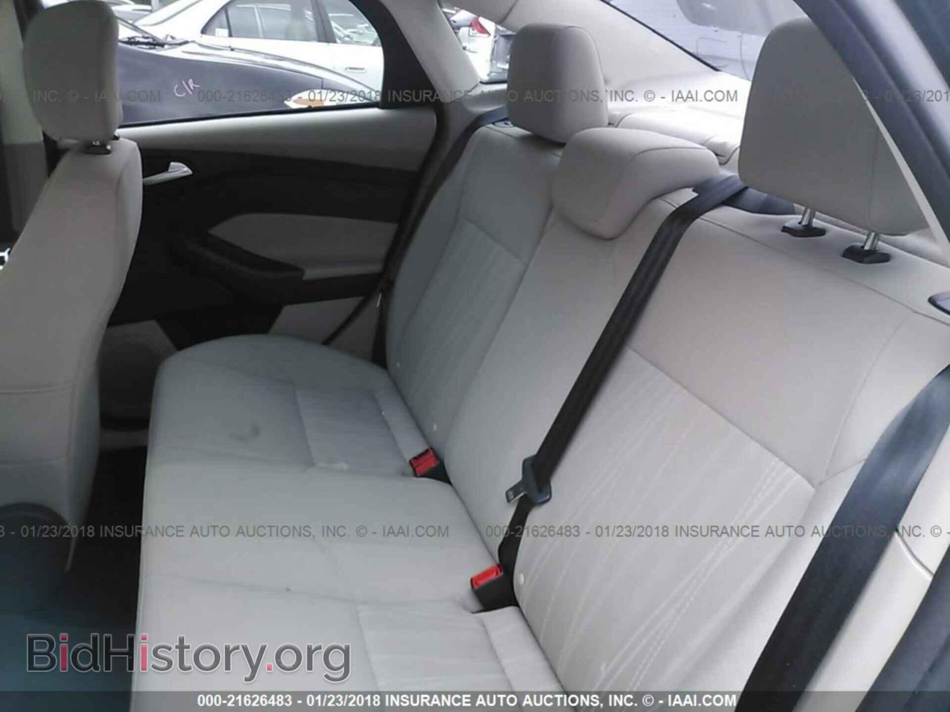 2015 Ford Focus - VIN: 1FADP3F28FL329775 - Photo 8