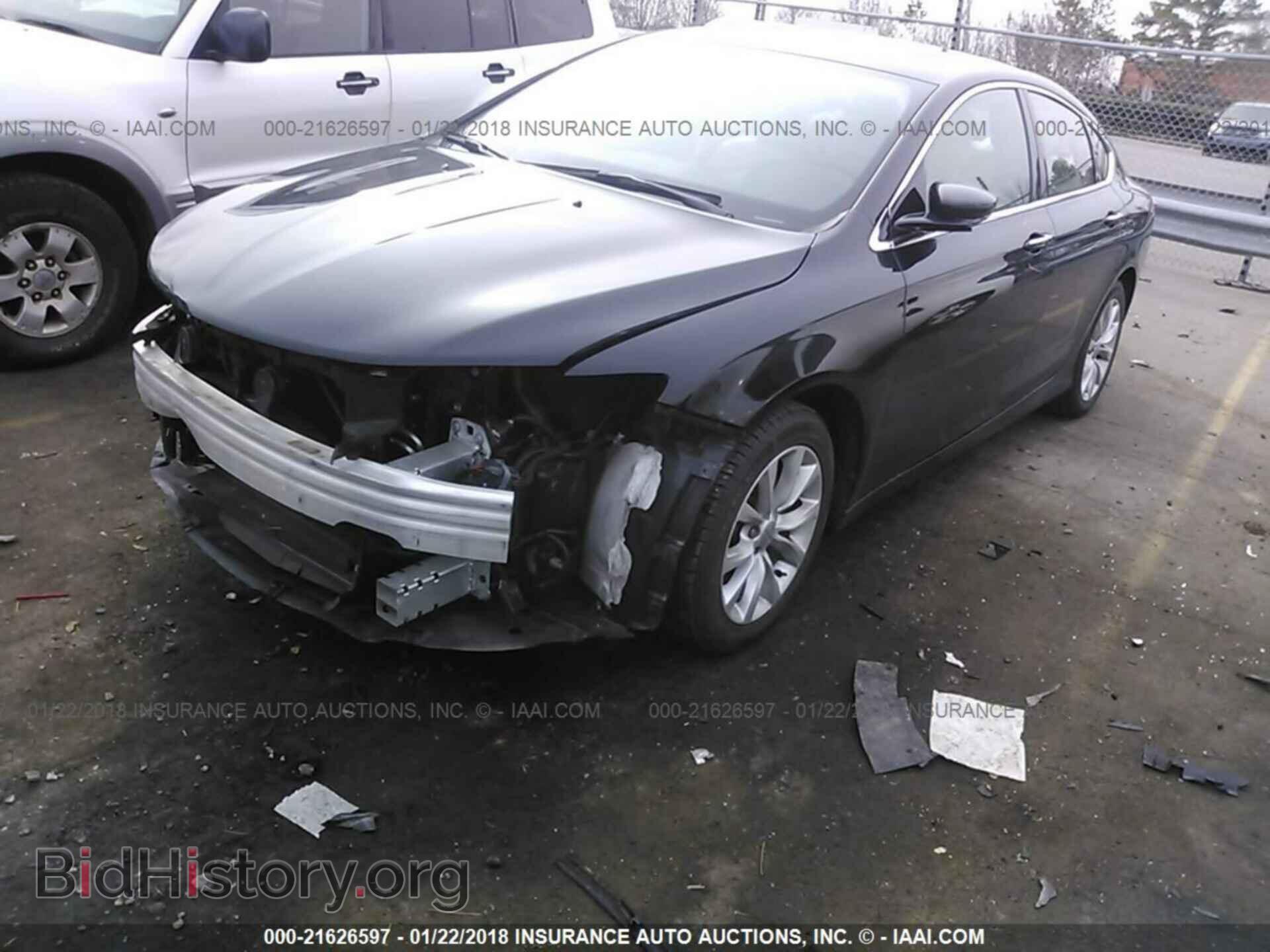 2015 Chrysler 200 - VIN: 1C3CCCCB6FN539919 - Photo 2