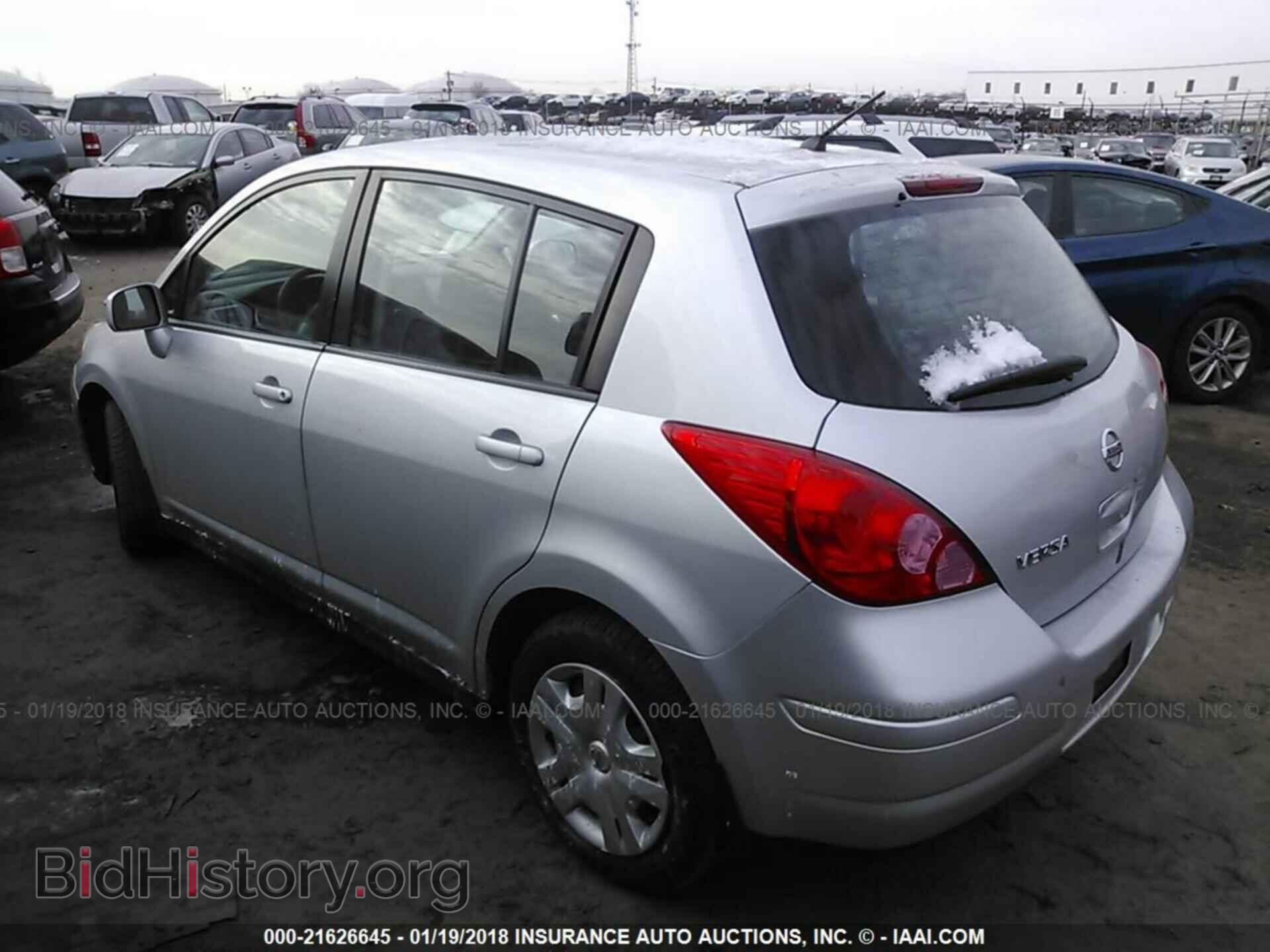 2011 Nissan Versa - VIN: 3N1BC1CP5BL509802 - Фото 3