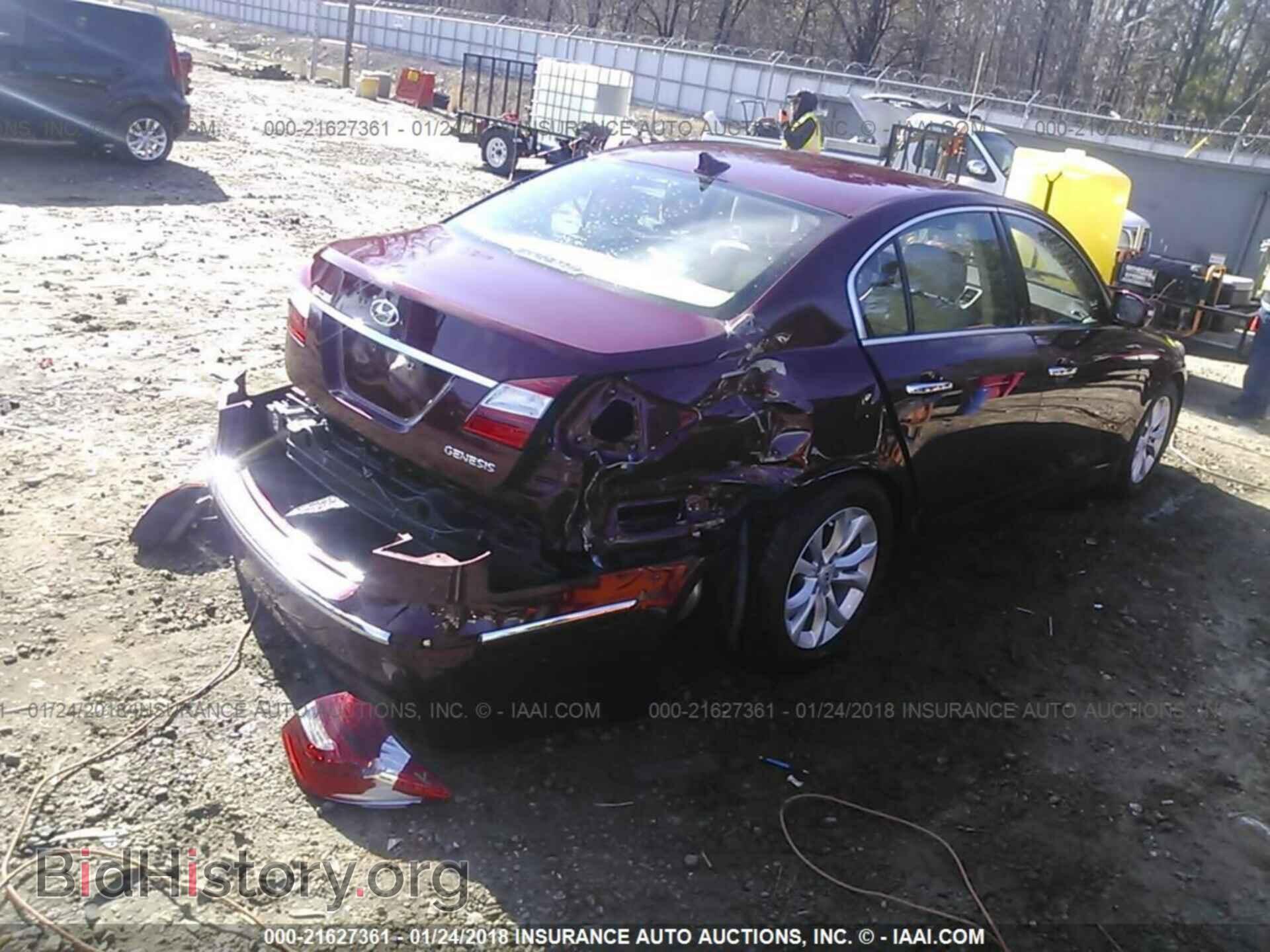 2013 Hyundai Genesis - VIN: KMHGC4DD9DU240068 - Фото 4