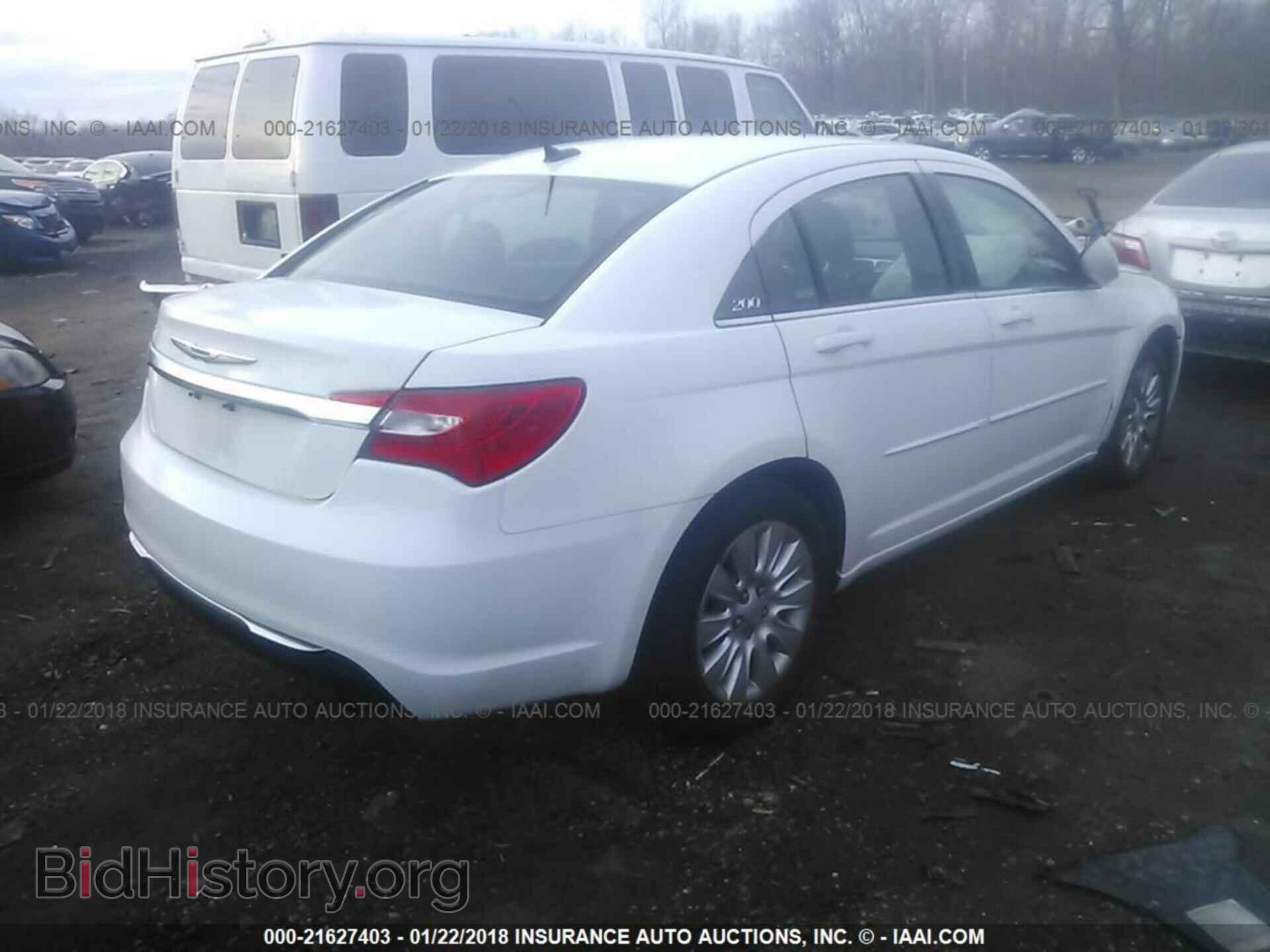 2013 Chrysler 200 - VIN: 1C3CCBAB3DN604591 - Photo 4