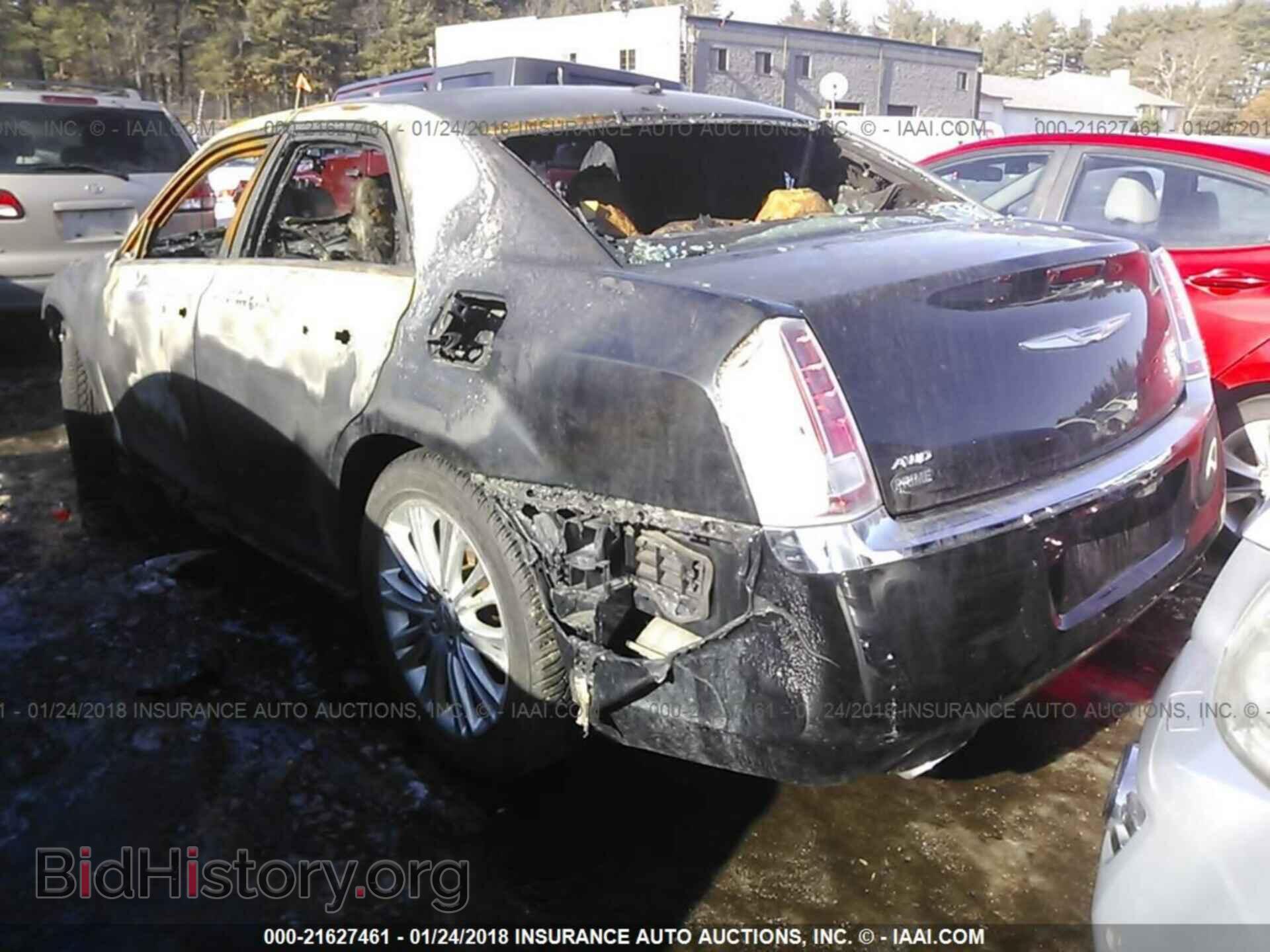 2014 Chrysler 300c - VIN: 2C3CCAKT7EH128745 - Фото 3