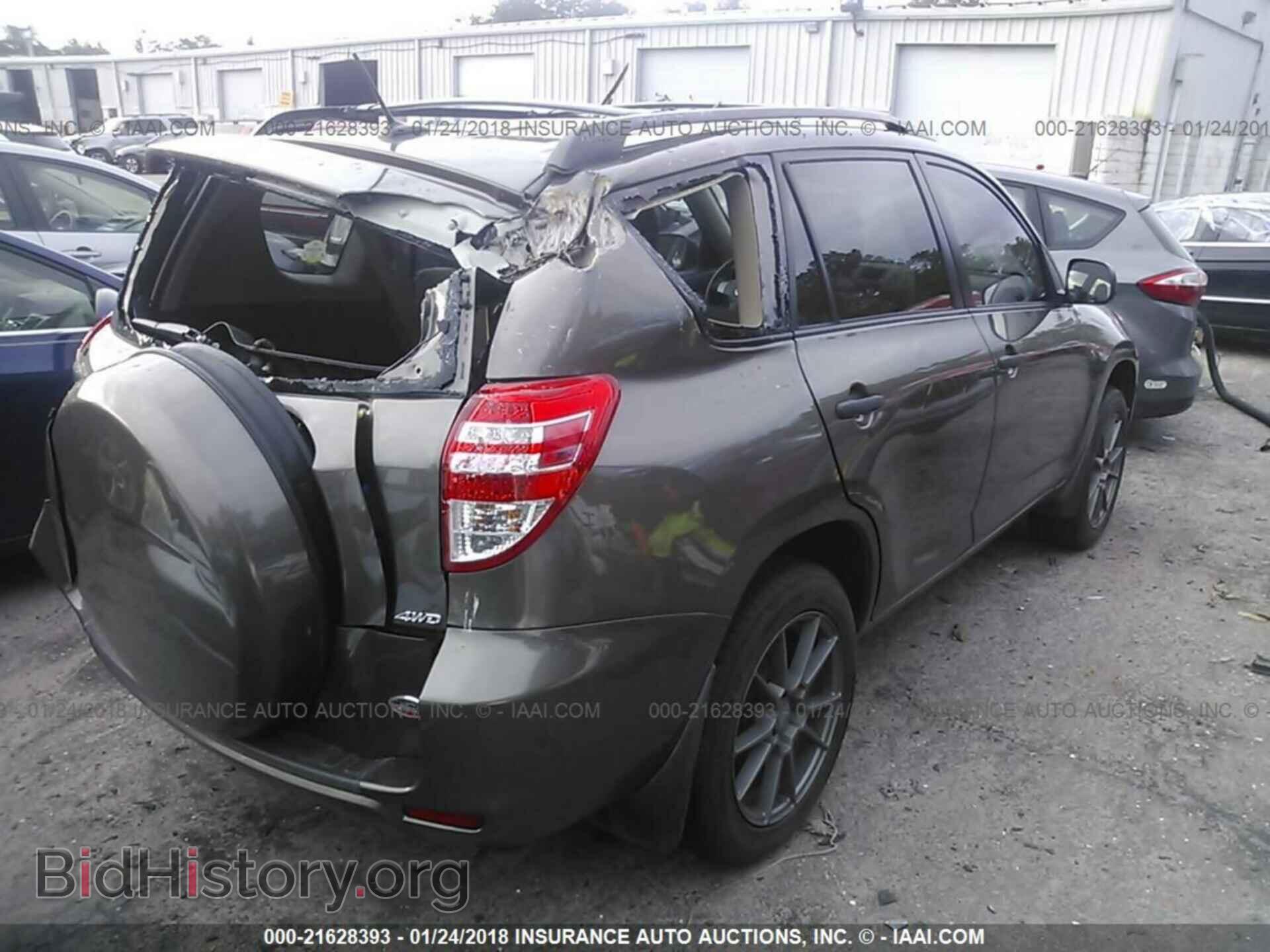 2011 Toyota Rav4 - VIN: 2T3BF4DV2BW171111 - Фото 4