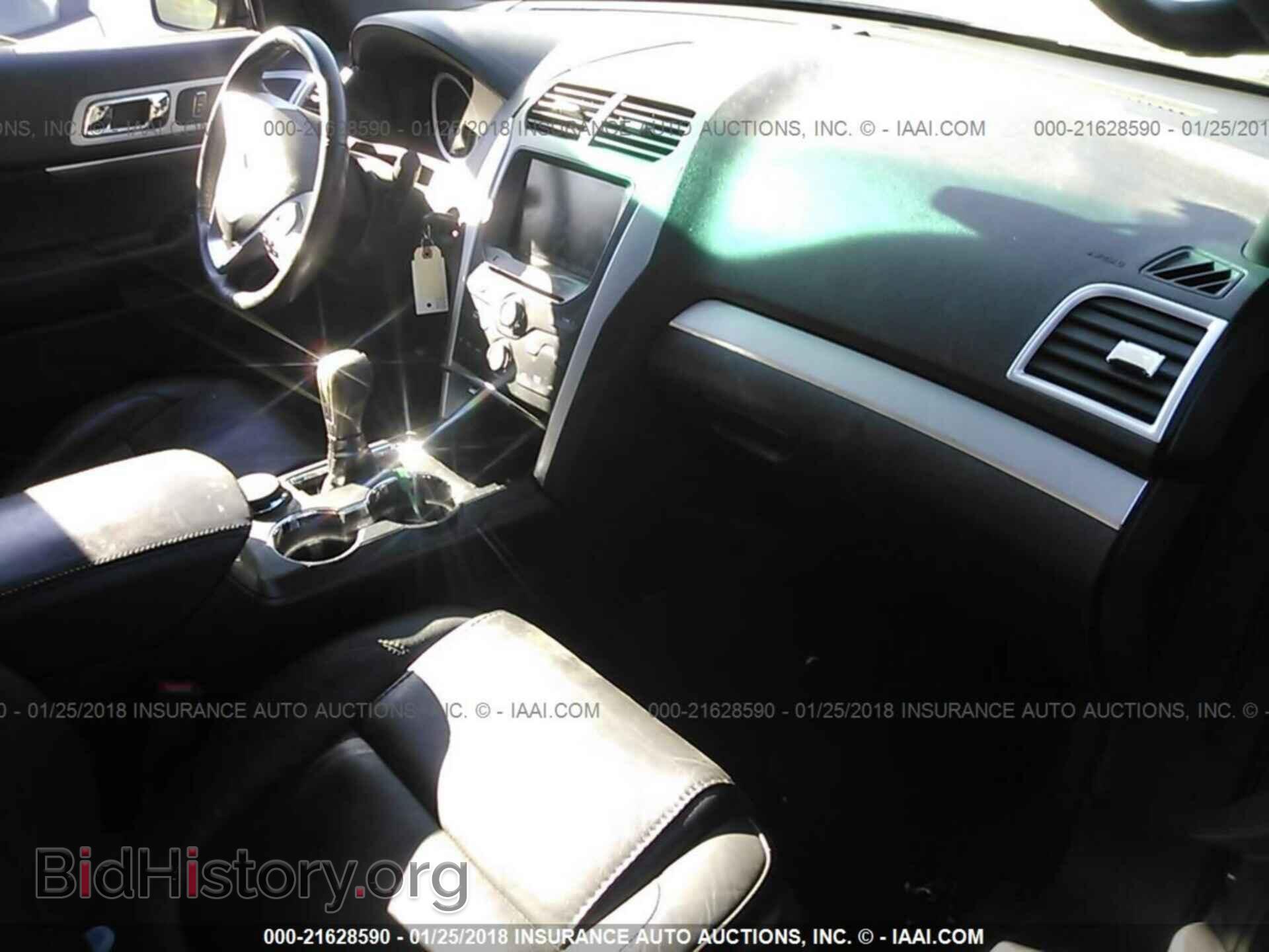 2014 Ford Explorer - VIN: 1FM5K8D8XEGC53948 - Photo 5