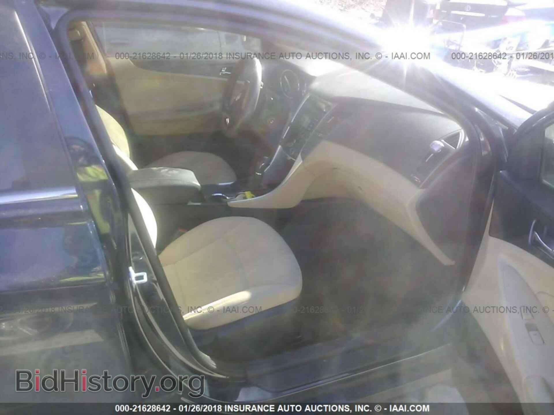 2012 Hyundai Sonata - VIN: 5NPEB4AC4CH437541 - Фото 5
