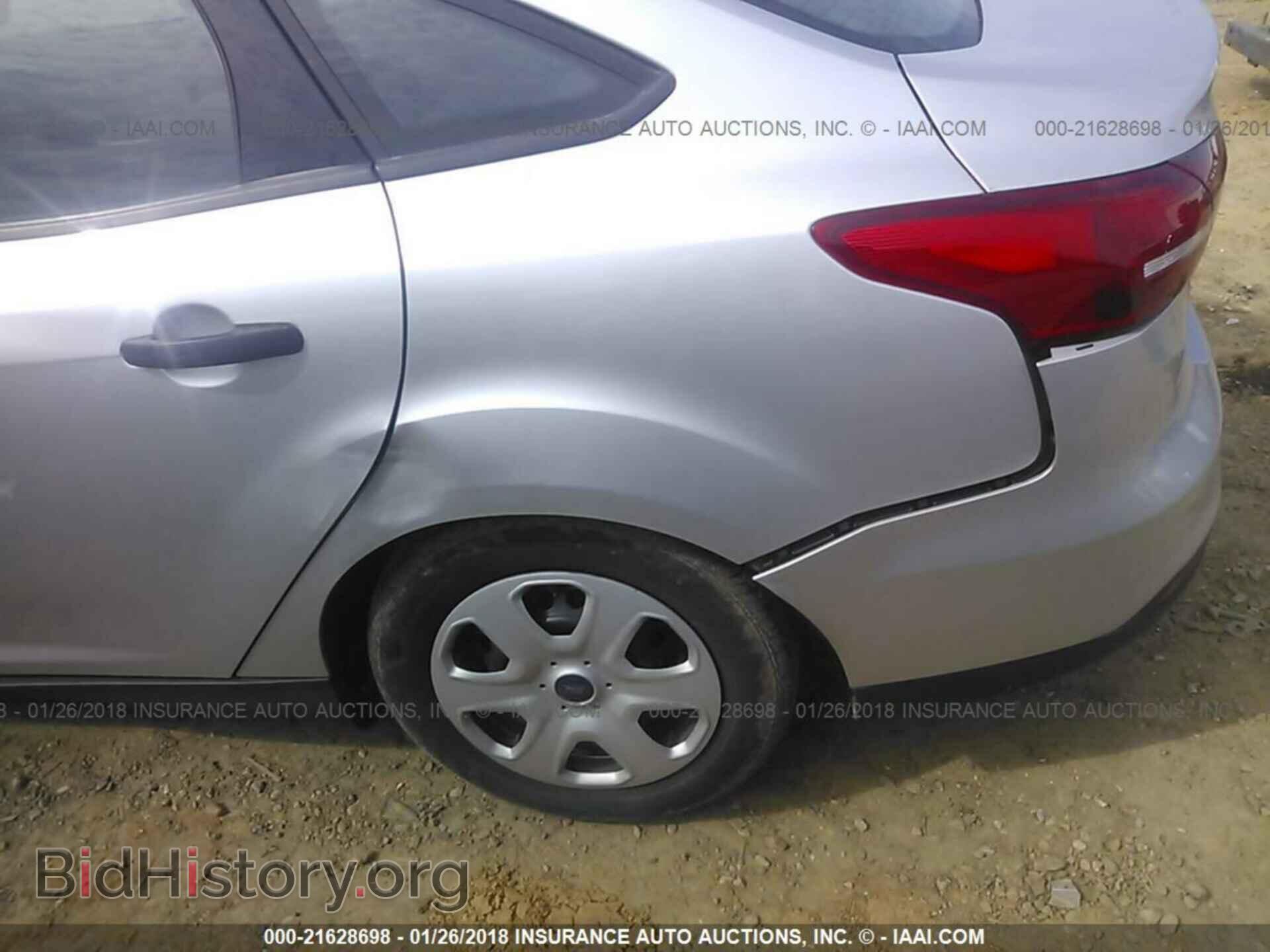 2016 Ford Focus - VIN: 1FADP3E28GL381829 - Фото 6