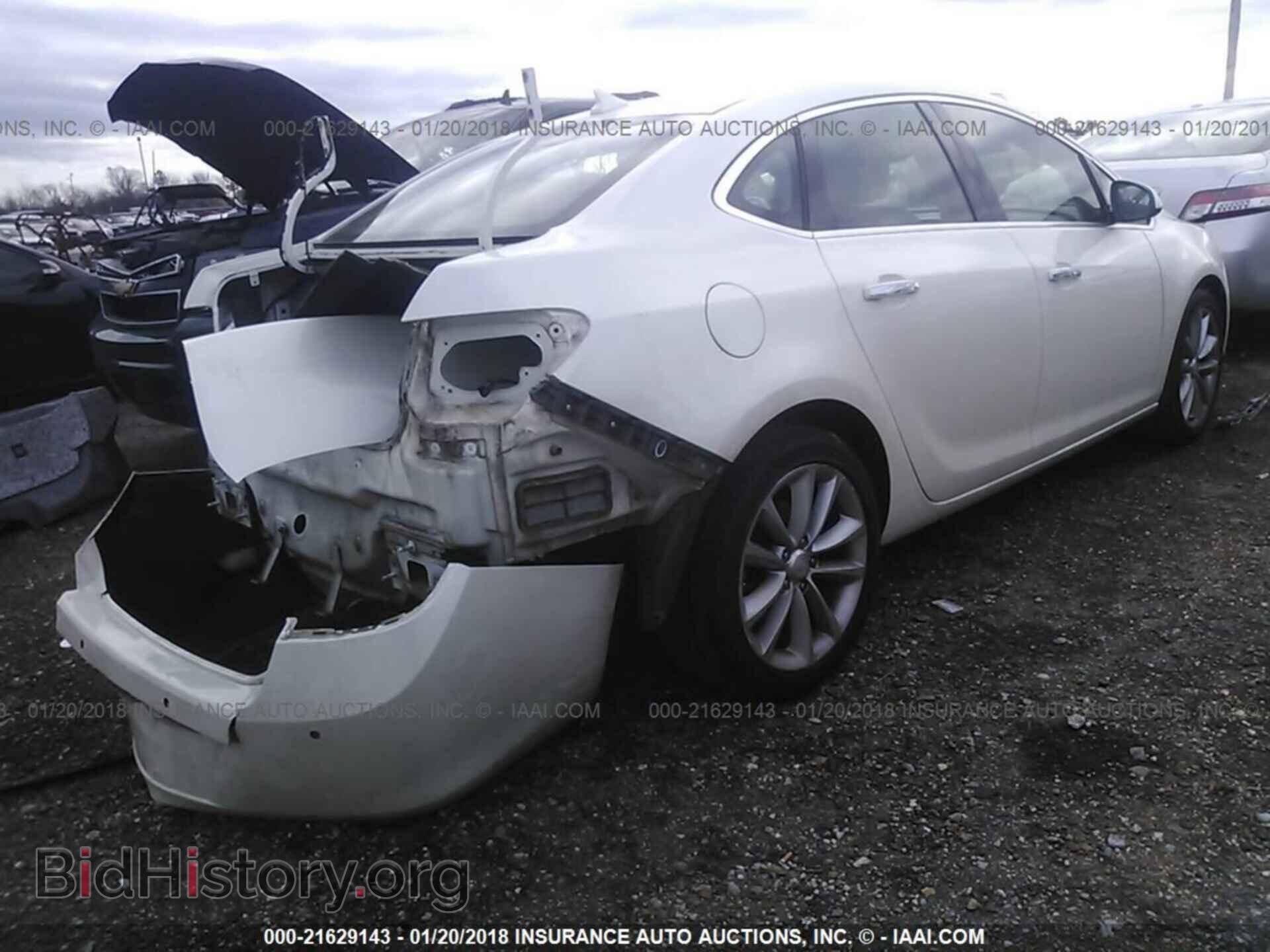 2012 Buick Verano - VIN: 1G4PR5SK1C4197849 - Photo 4