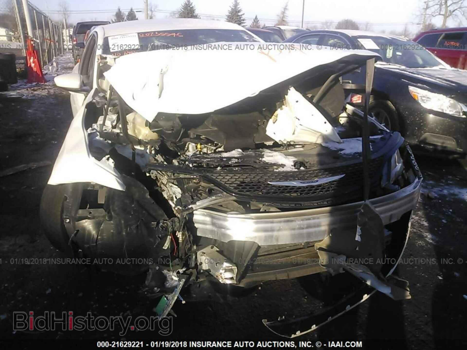 2015 Chrysler 200 - VIN: 1C3CCCBB8FN750105 - Photo 6