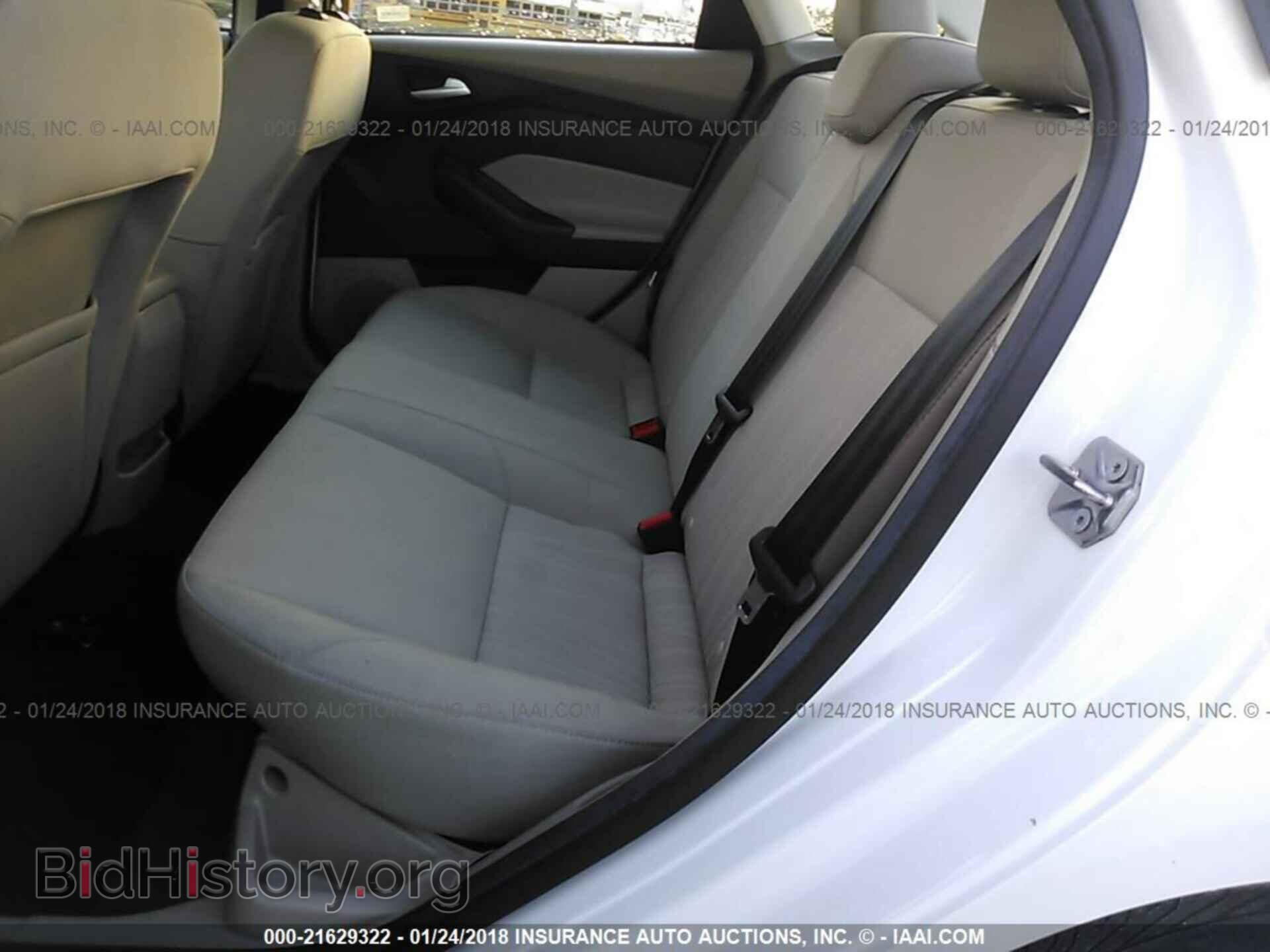 2017 Ford Focus - VIN: 1FADP3F21HL215846 - Photo 8