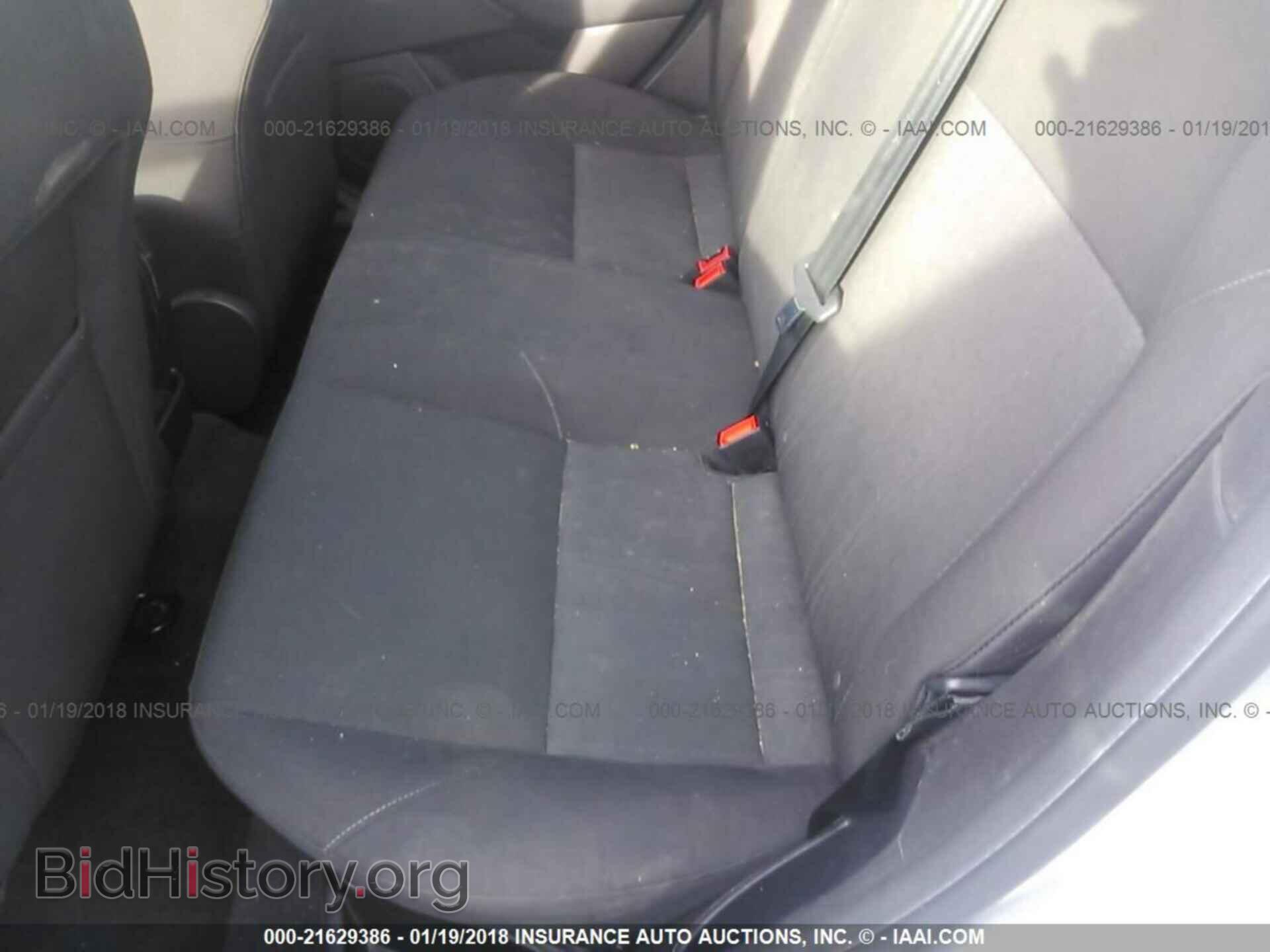 2015 Ford Focus - VIN: 1FADP3F22FL289760 - Photo 8