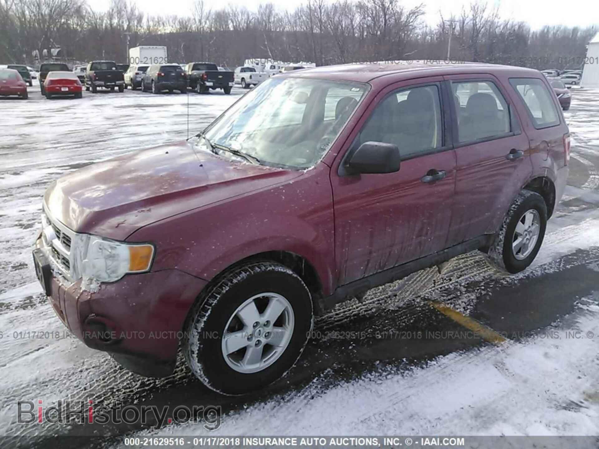 2012 Ford Escape - VIN: 1FMCU9C75CKA76977 - Фото 2