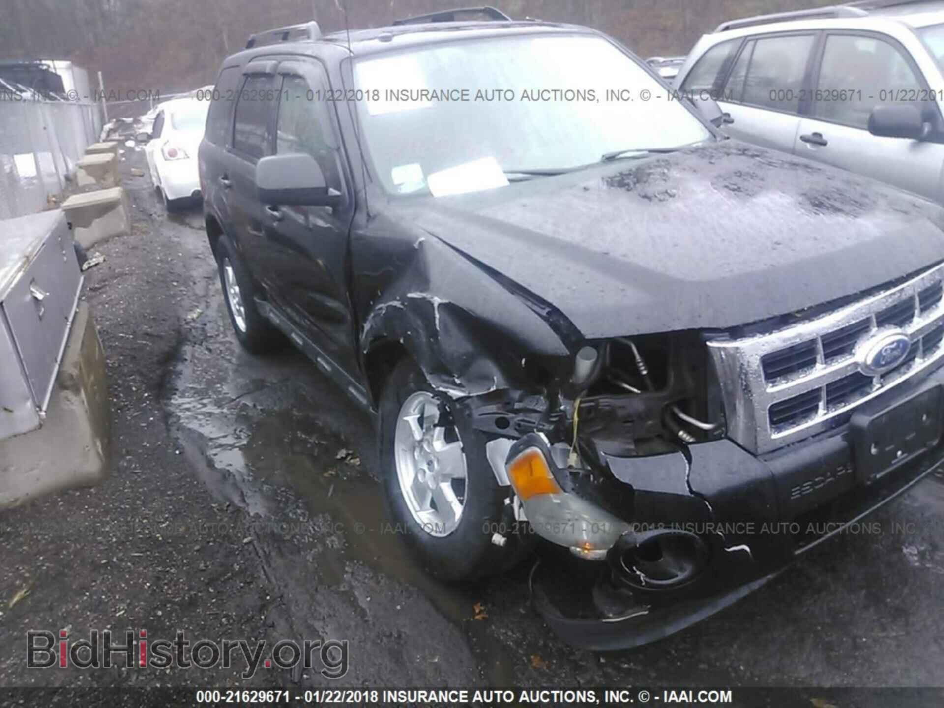 2011 Ford Escape - VIN: 1FMCU9DG2BKB29972 - Photo 6