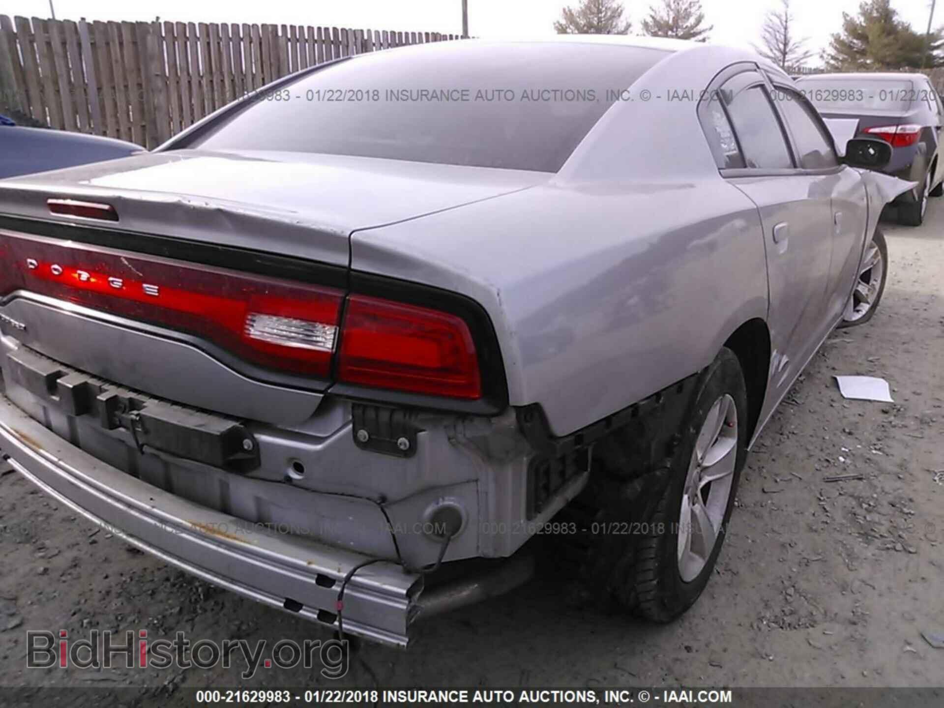 2013 Dodge Charger - VIN: 2C3CDXBG8DH689764 - Photo 4