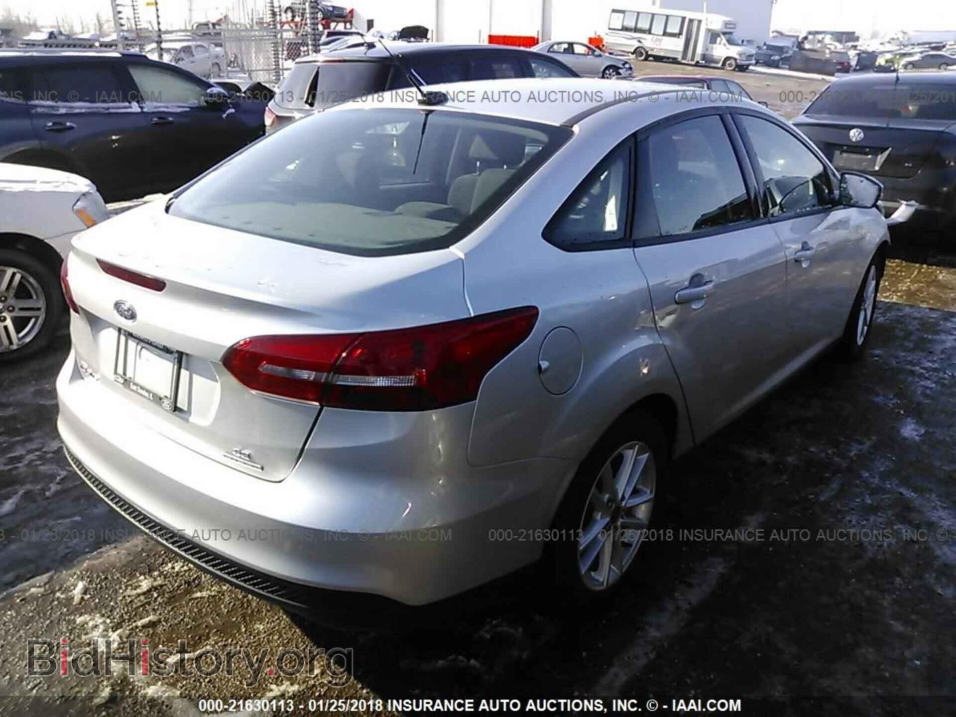 2016 Ford Focus - VIN: 1FADP3F23GL318569 - Фото 4
