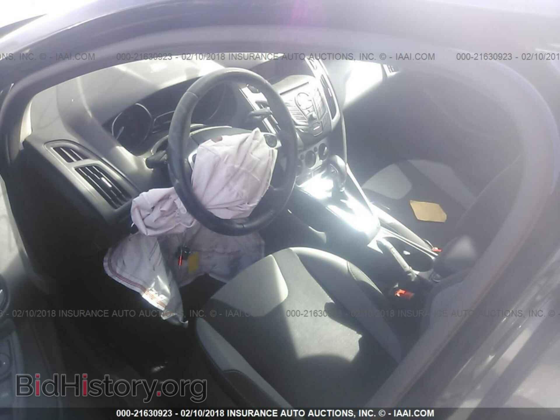 2014 Ford Focus - VIN: 1FADP3F21EL442255 - Фото 5