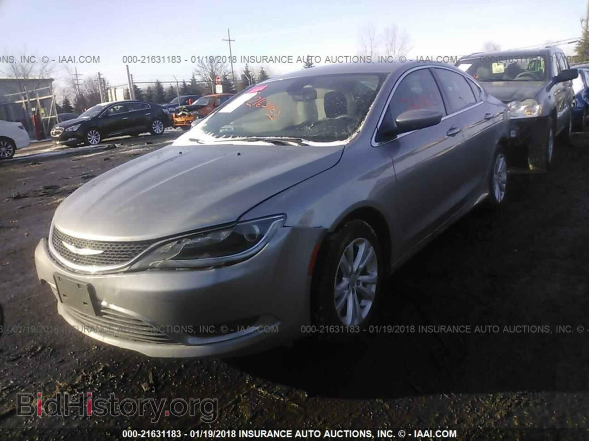 2015 Chrysler 200 - VIN: 1C3CCCAB1FN745944 - Photo 2