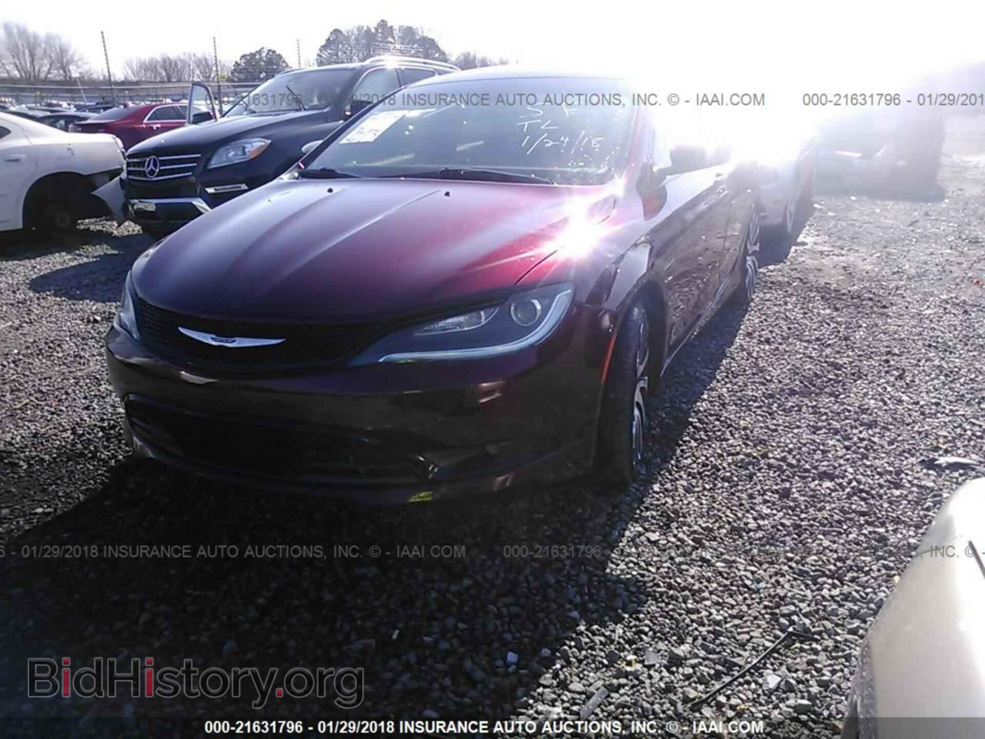 2016 Chrysler 200 - VIN: 1C3CCCBB2GN113549 - Photo 2